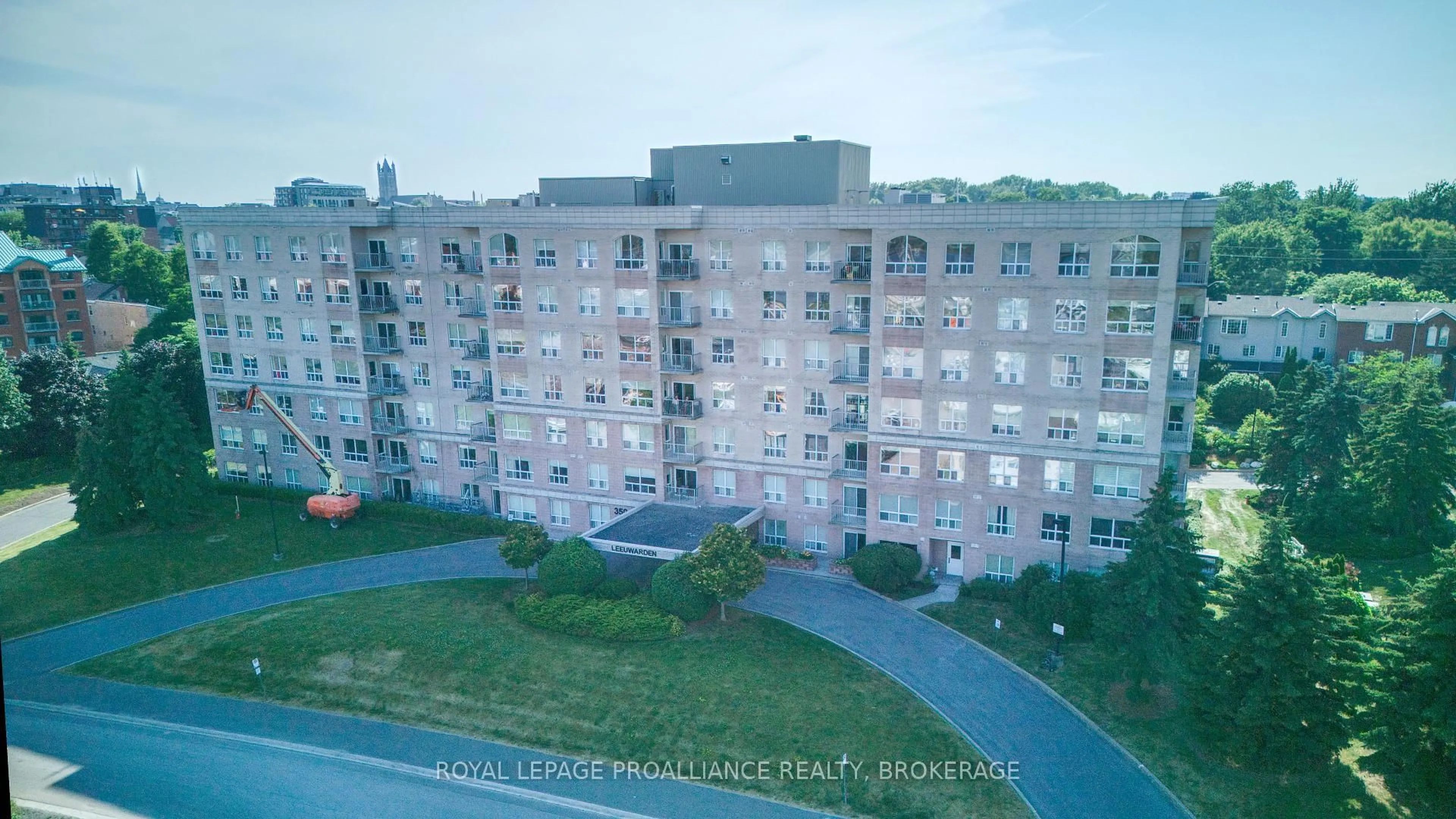 A pic from outside/outdoor area/front of a property/back of a property/a pic from drone, building for 350 Wellington St #503, Kingston Ontario K7K 7J7
