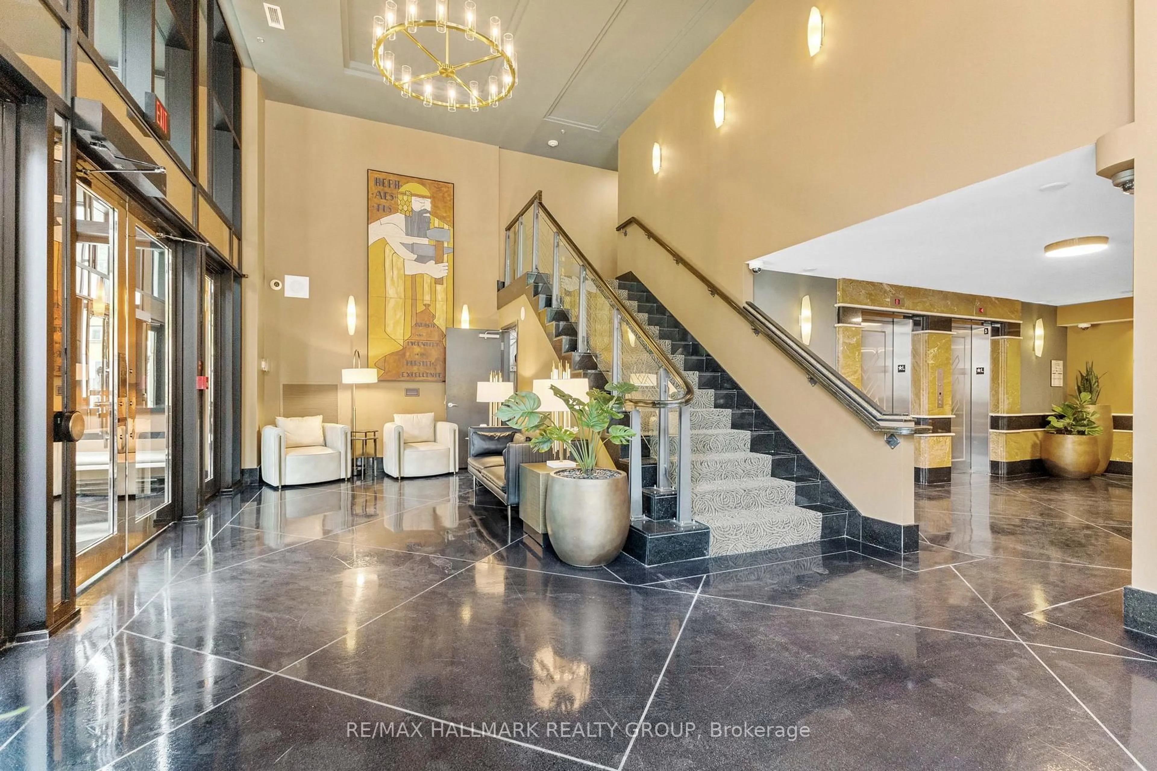 Lobby for 245 Kent St #504, Ottawa Ontario K2P 0A5