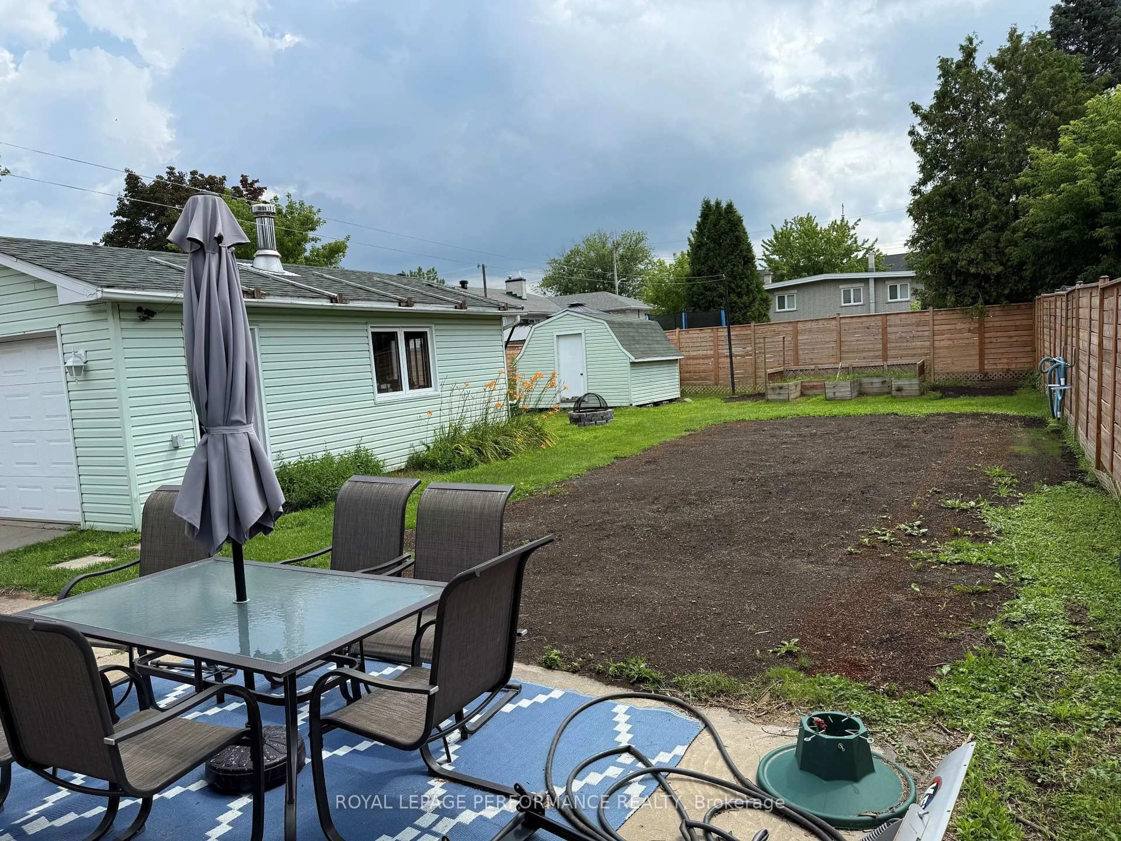 Patio, unknown for 423 Champlain St, Hawkesbury Ontario K6A 2C3