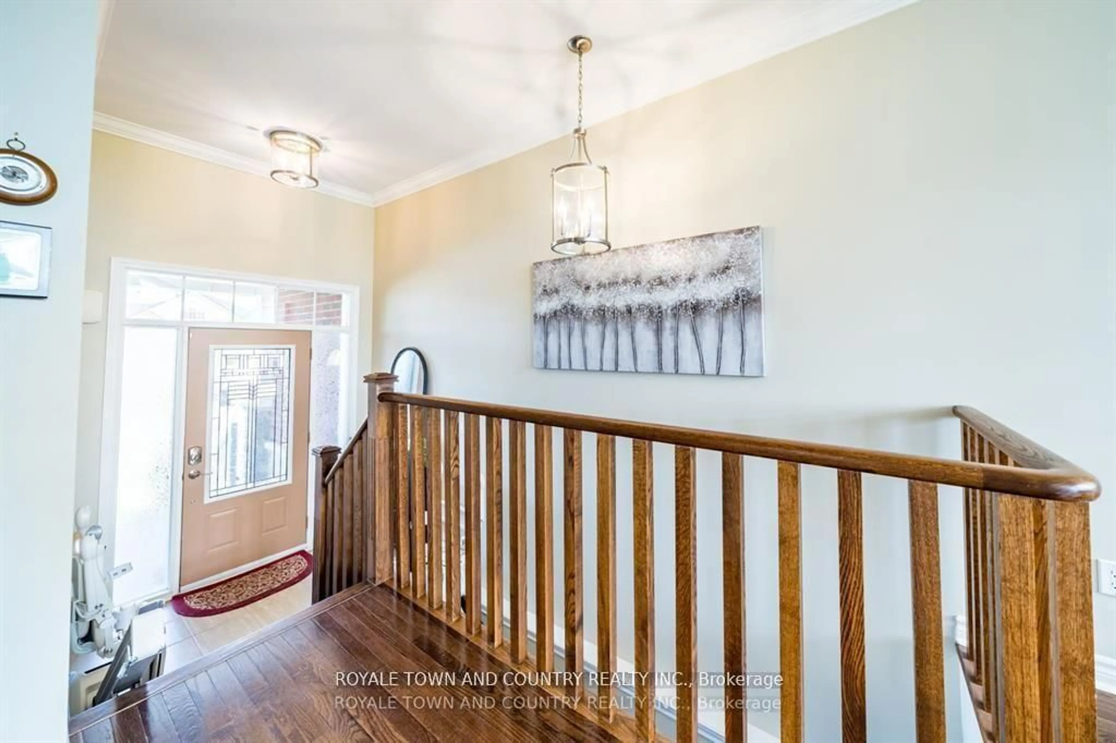 Indoor foyer for 17 Logan Lane, Kawartha Lakes Ontario K9V 0L3