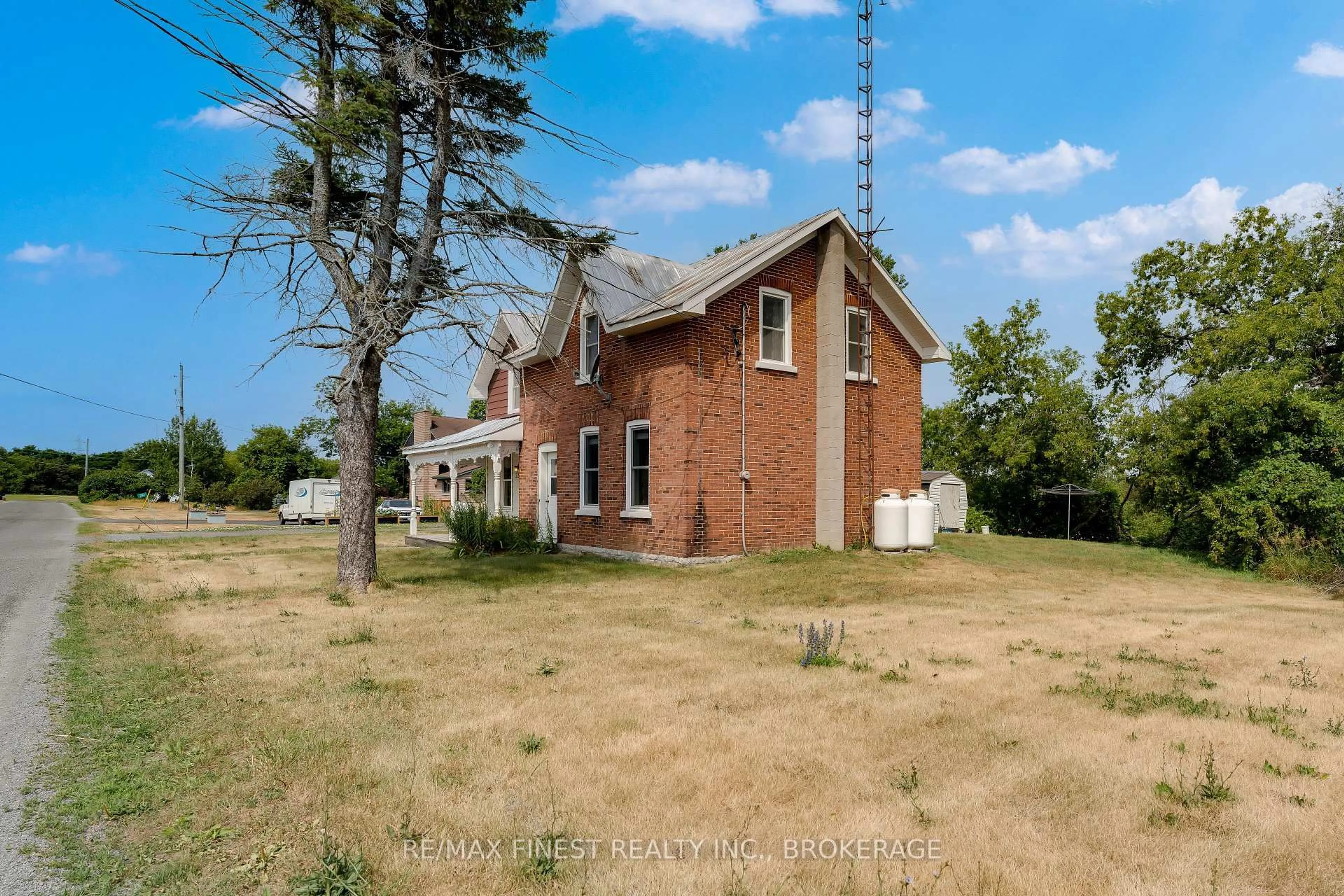 A pic from outside/outdoor area/front of a property/back of a property/a pic from drone, building for 291 Hambly Rd, Napanee Ontario K7R 3K8
