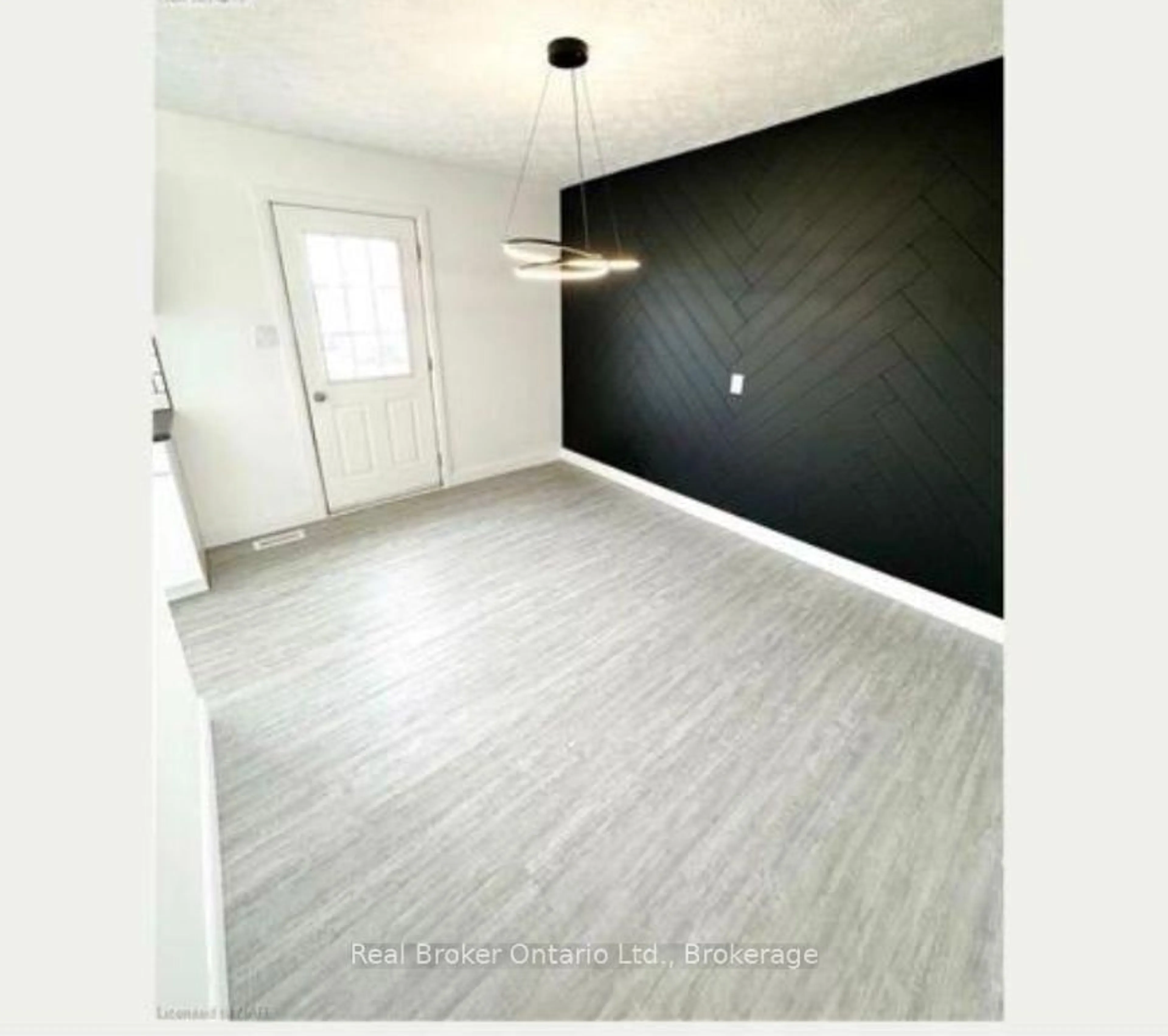 A pic of a room for 71 Hagey Ave #1, Fort Erie Ontario L2A 1W5