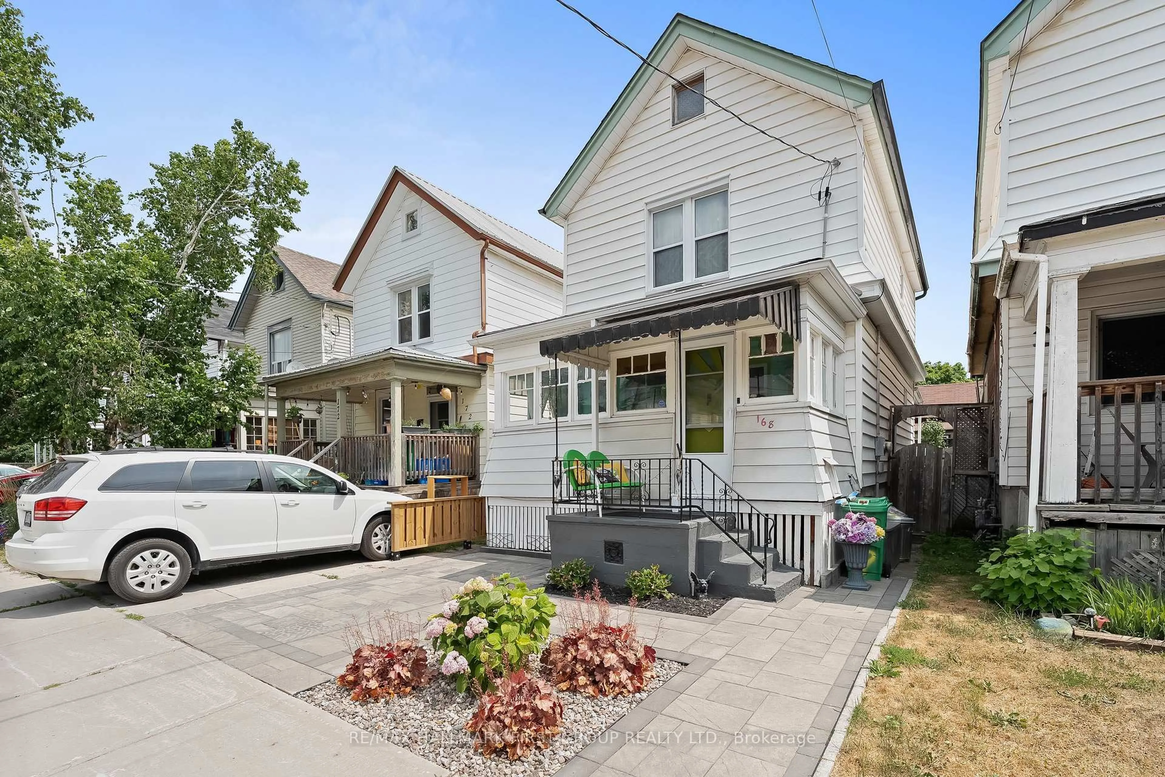 Home with vinyl exterior material, street for 168 Adeline St, Peterborough Central Ontario K9J 5E3