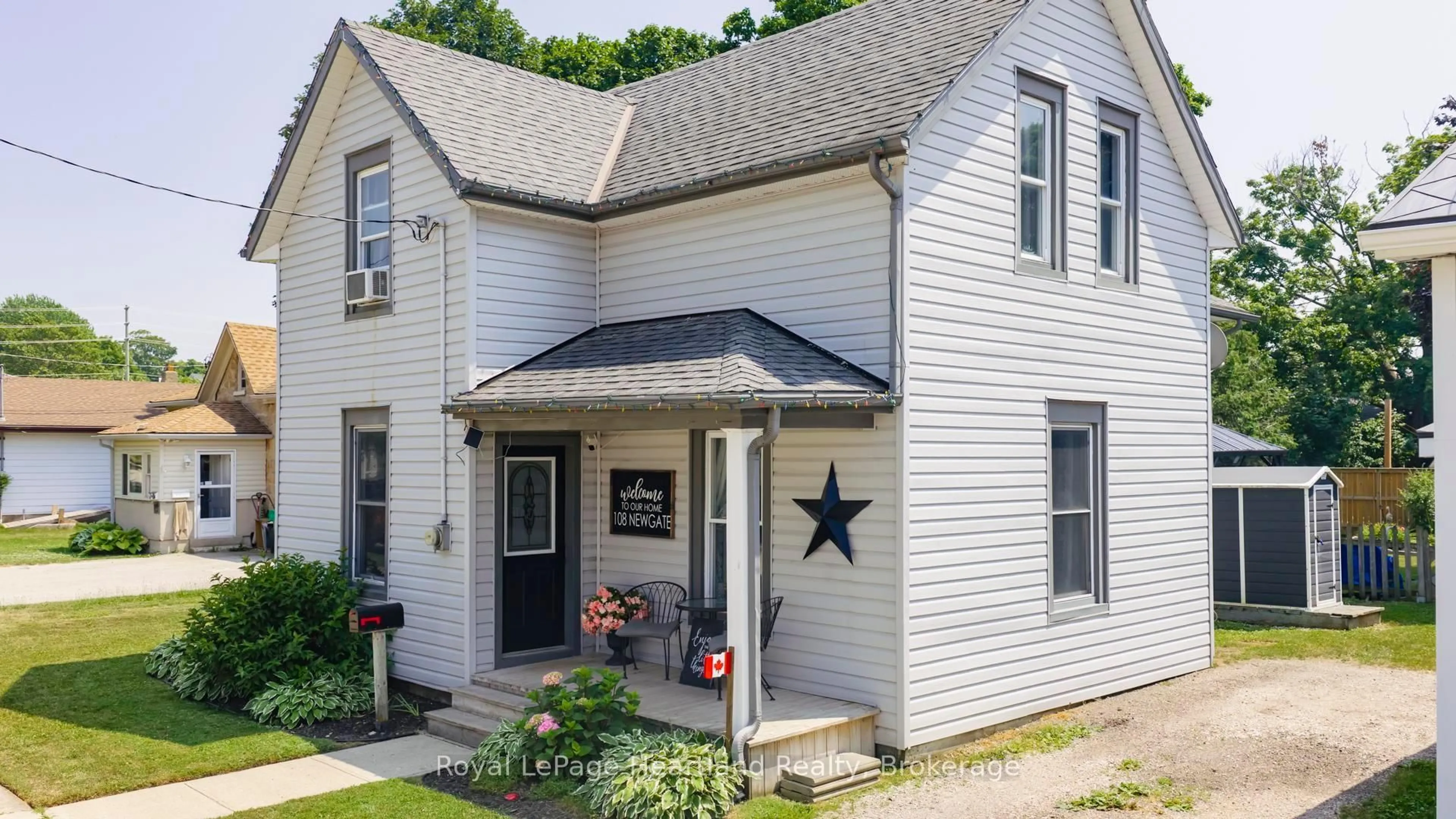 Home with vinyl exterior material, street for 108 Newgate St, Goderich Ontario N7A 1P4
