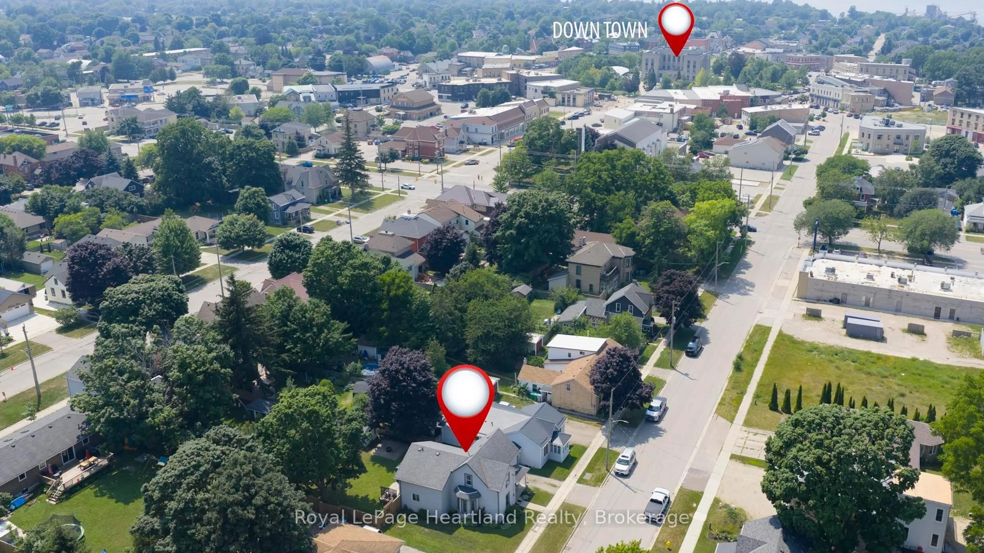 A pic from outside/outdoor area/front of a property/back of a property/a pic from drone, street for 108 Newgate St, Goderich Ontario N7A 1P4