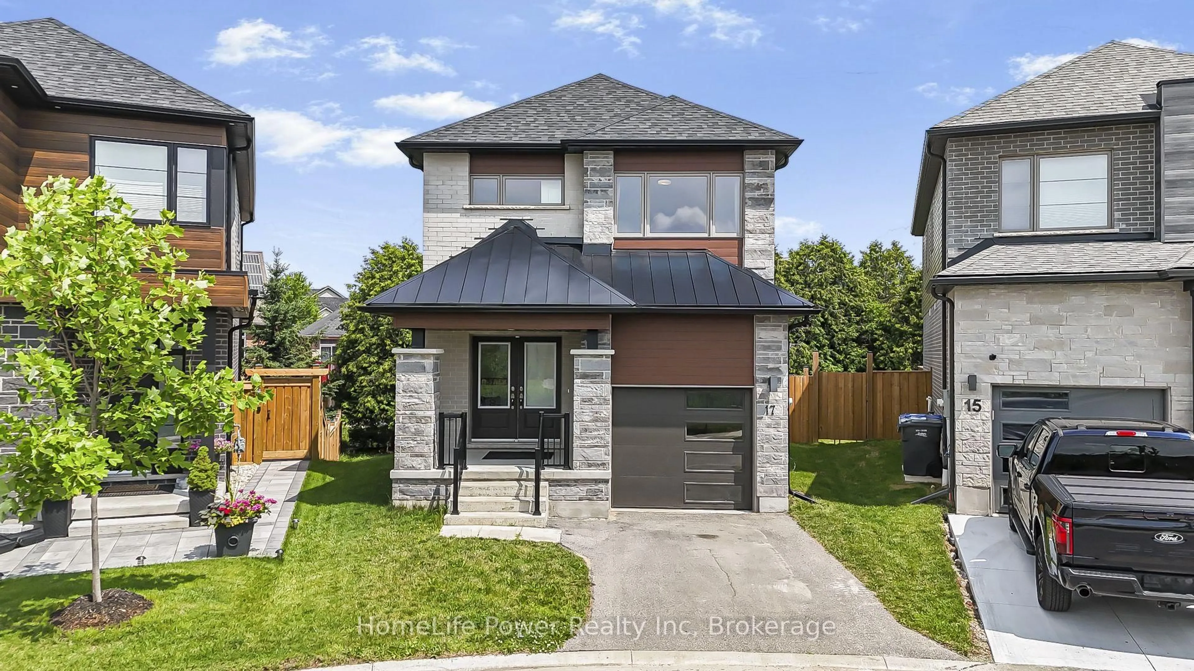 Home with brick exterior material, street for 17 Ferris Circ, Guelph Ontario N1G 0H2