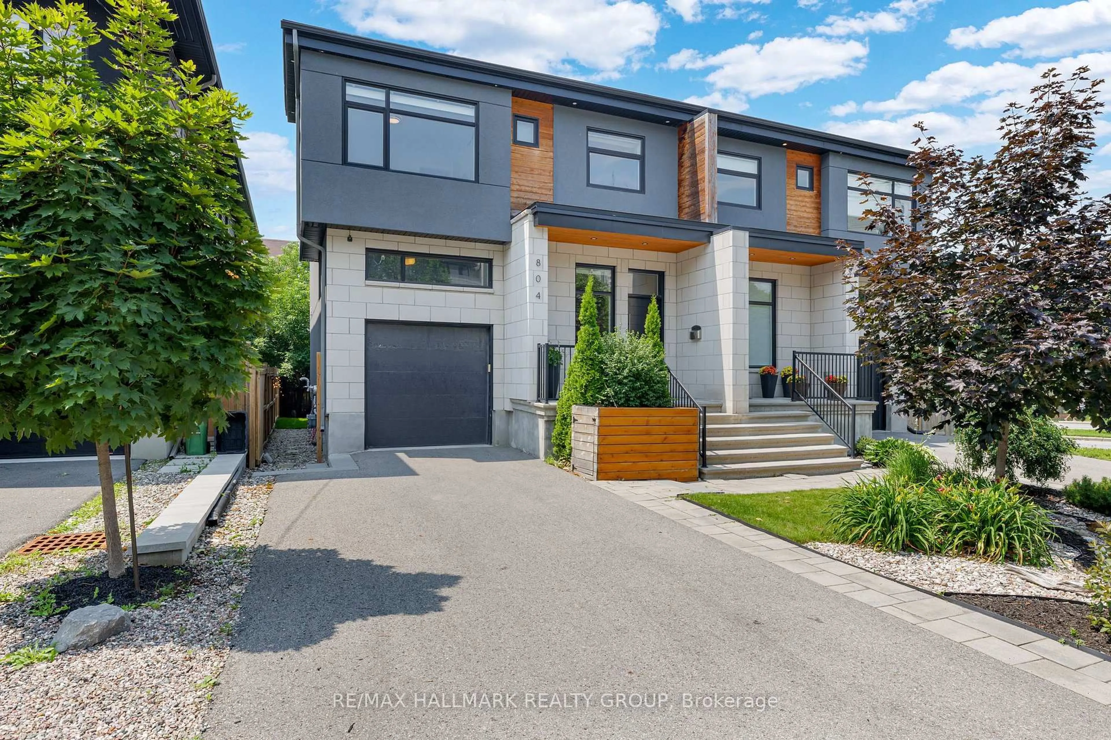 Home with brick exterior material, street for 804 KINGSMERE Ave, Ottawa Ontario K2A 3J9