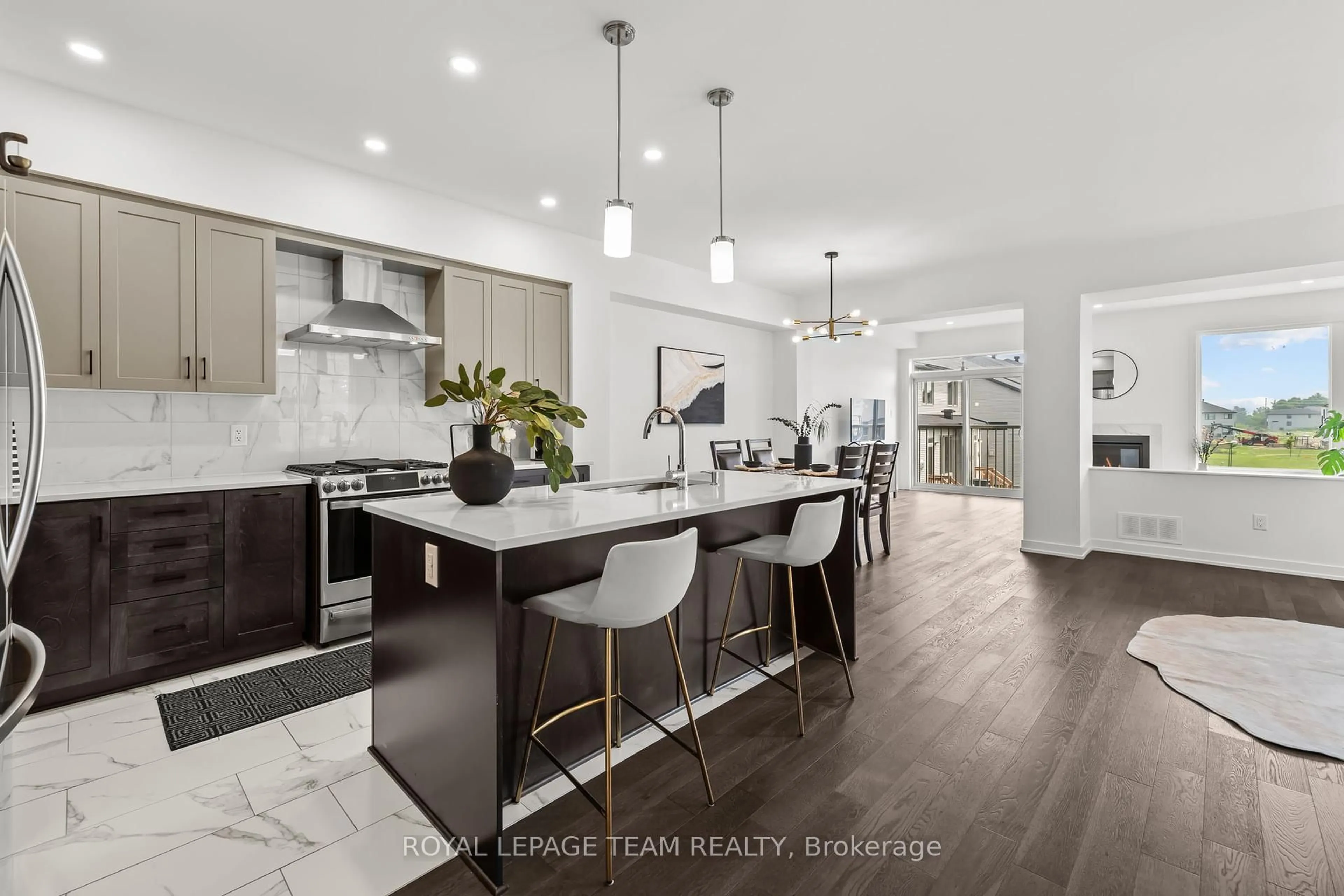 Open concept kitchen, ceramic/tile floor for 1008 Kitigan Grve, Kanata Ontario K2K 0N1