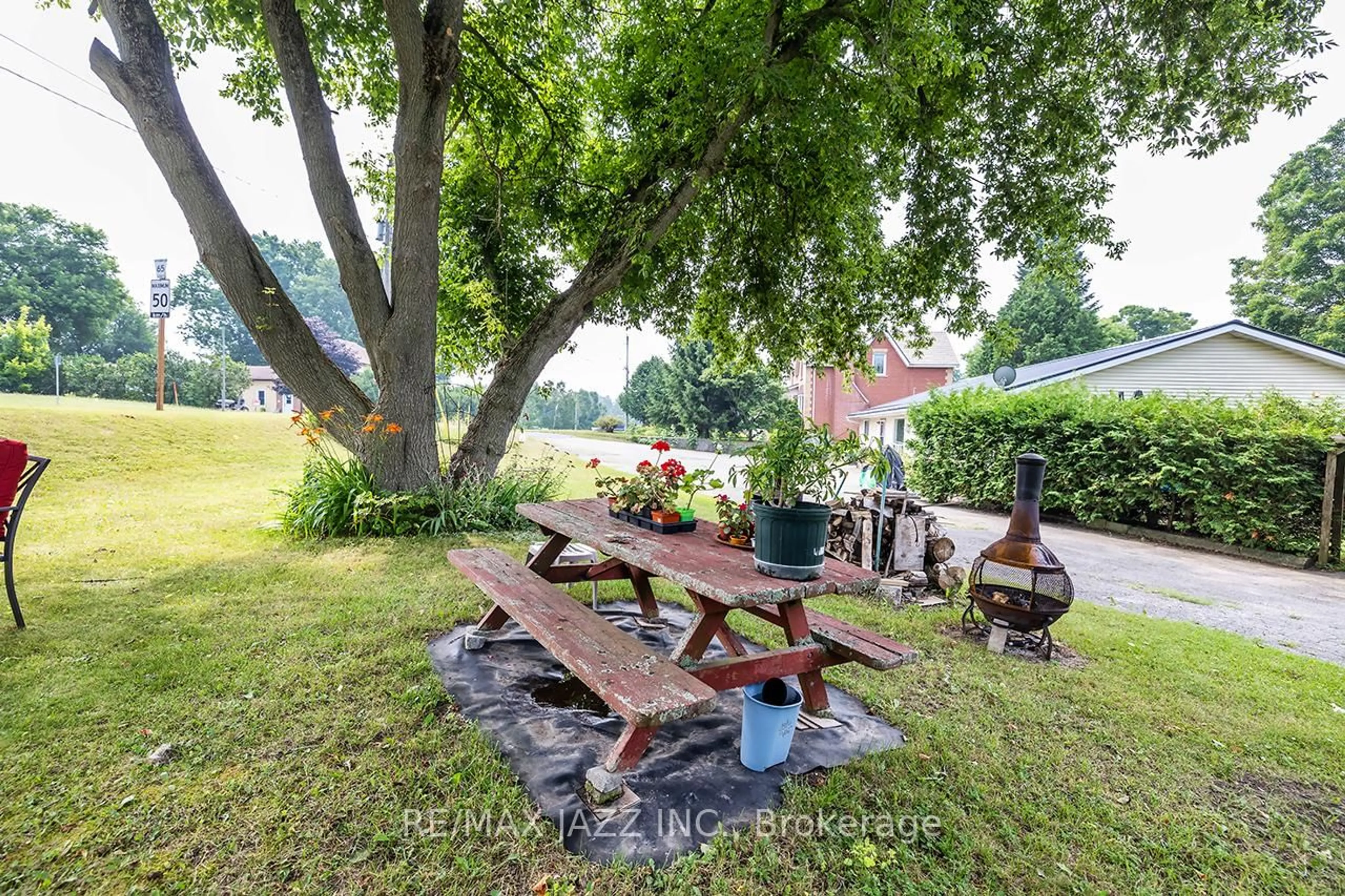 Patio, unknown for 7986 County Rd 65 A&B, Port Hope Ontario L0A 1B0