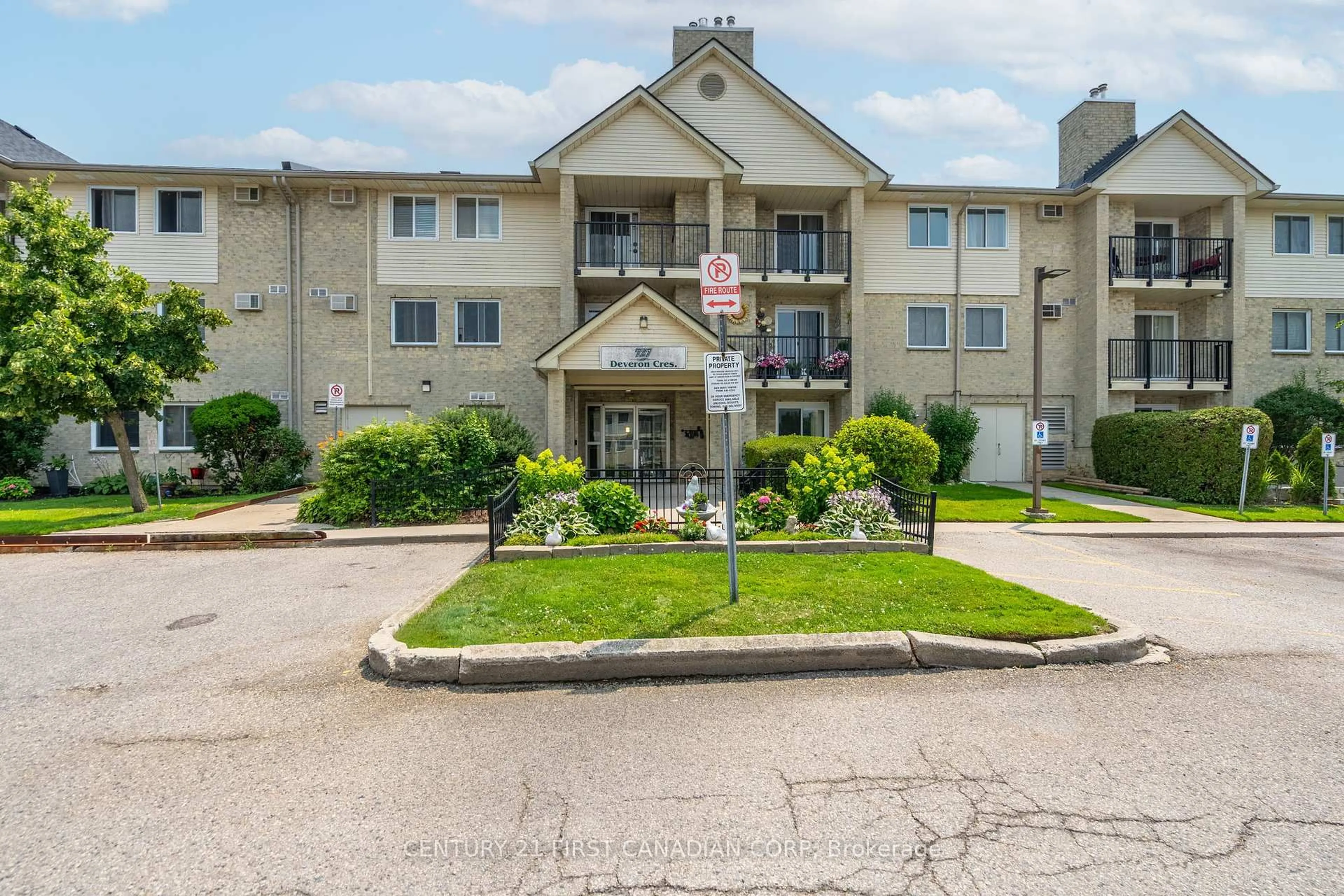 Unknown for 727 Deveron Cres #203, London South Ontario N5Z 4X4
