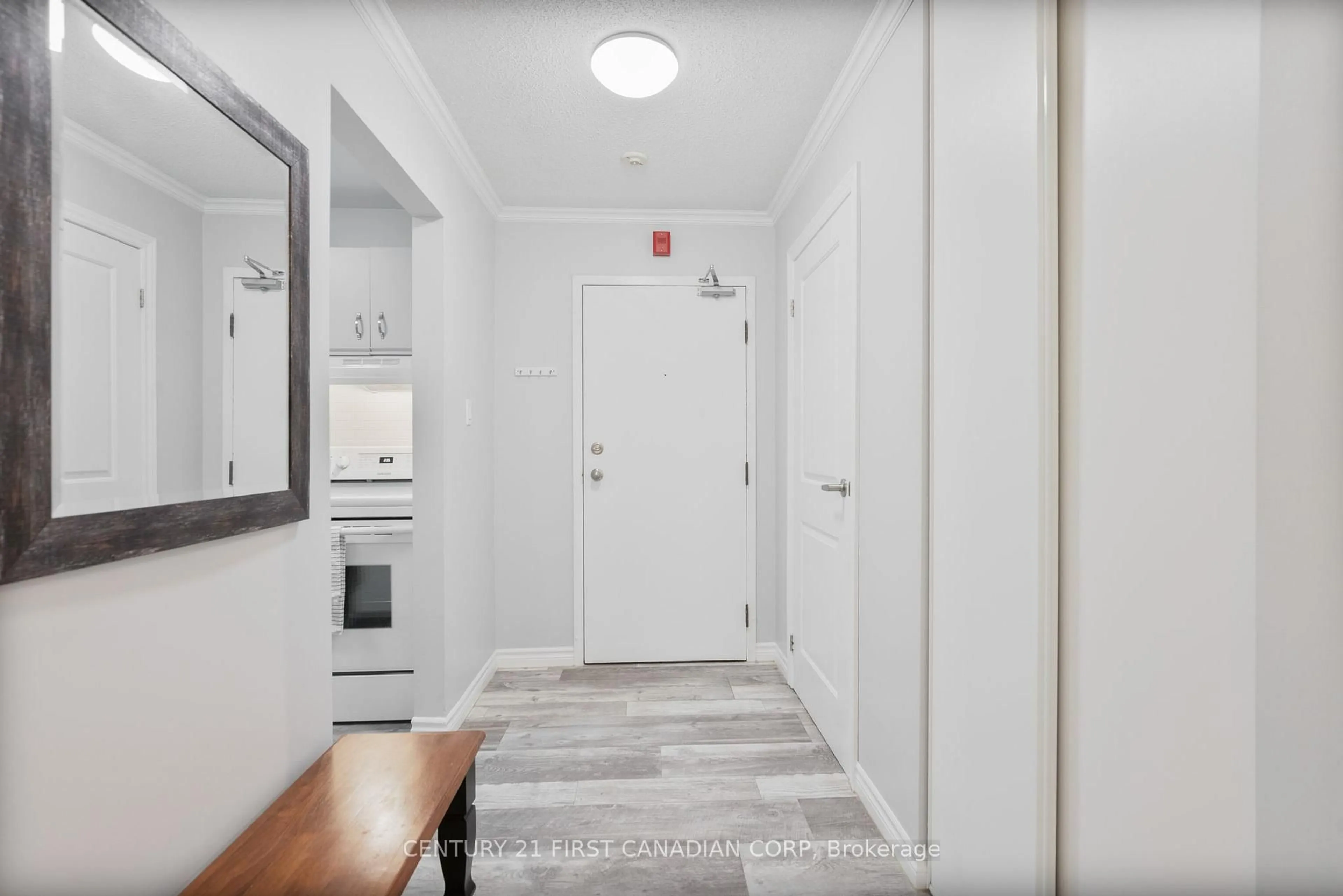 Indoor entryway for 727 Deveron Cres #203, London South Ontario N5Z 4X4