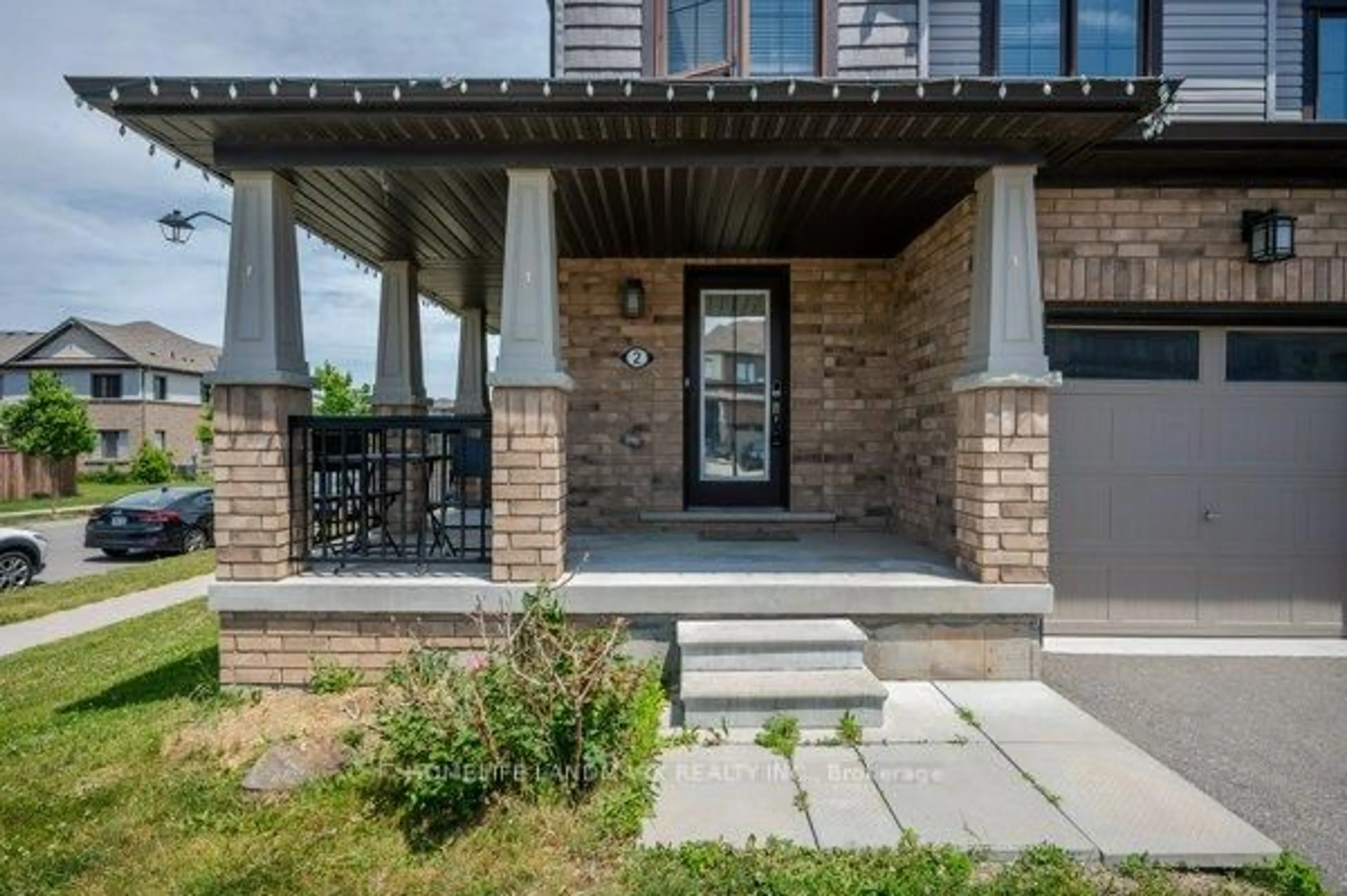 Unknown for 2 Prestwick St, Hamilton Ontario L8J 0K7