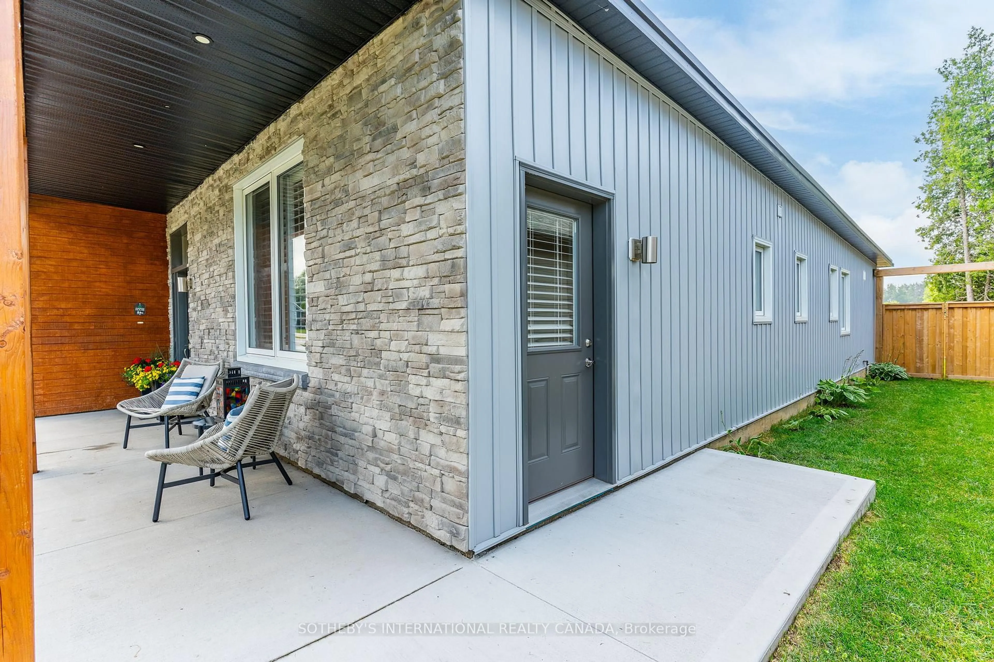 Home with brick exterior material, street for 474 Creekwood Dr, Saugeen Shores Ontario N0H 2L0