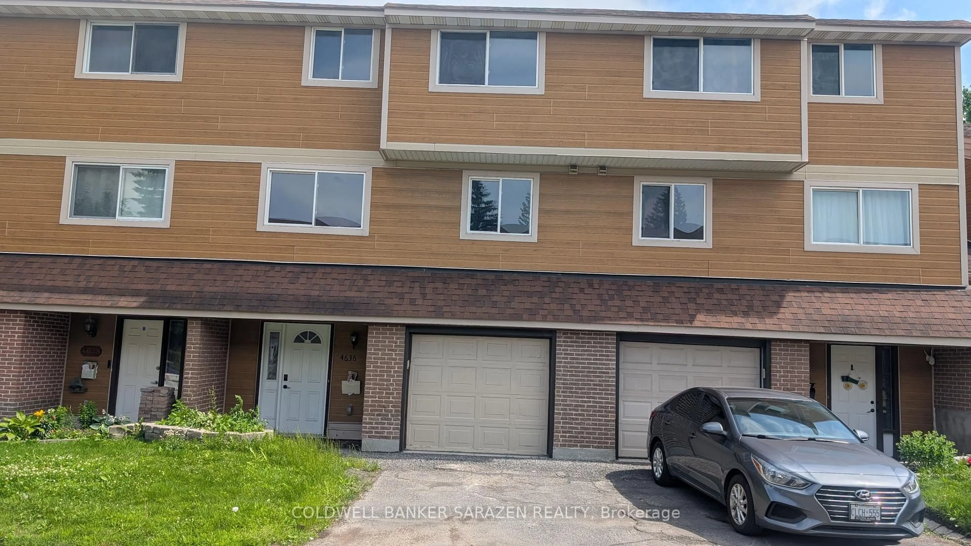 A pic from outside/outdoor area/front of a property/back of a property/a pic from drone, street for 4636 Cosmic Pl #73, Ottawa Ontario K1B 4R8