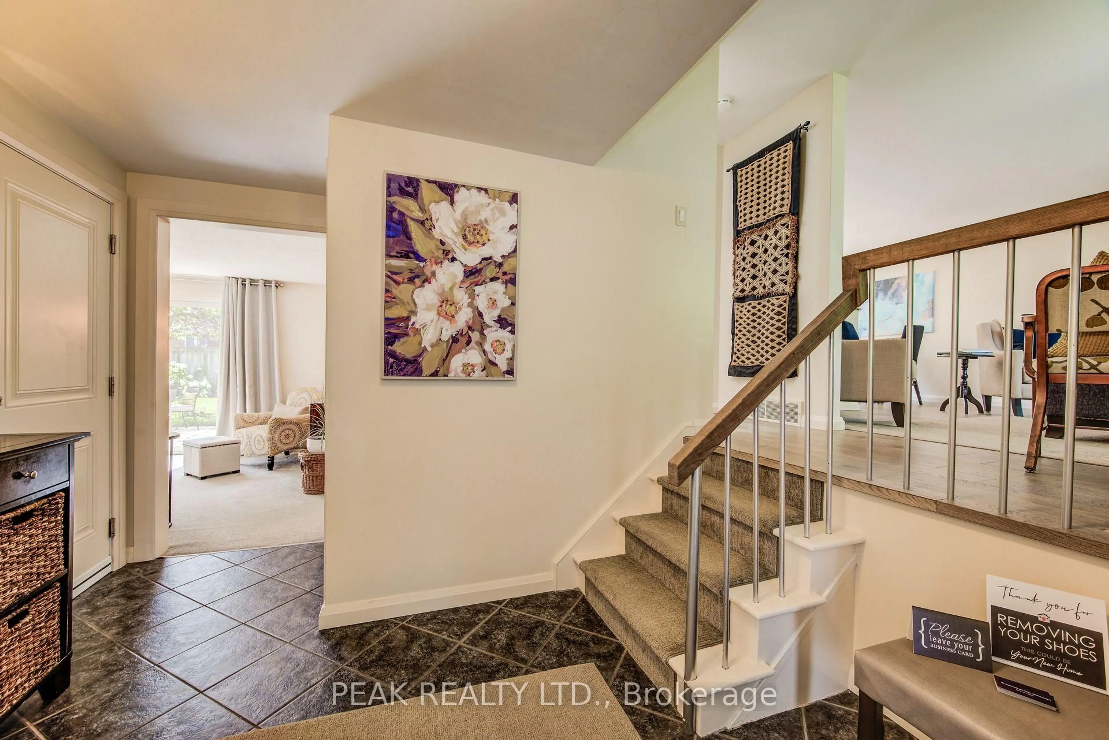 Unknown for 42 Windsor St, Guelph Ontario N1E 3N2