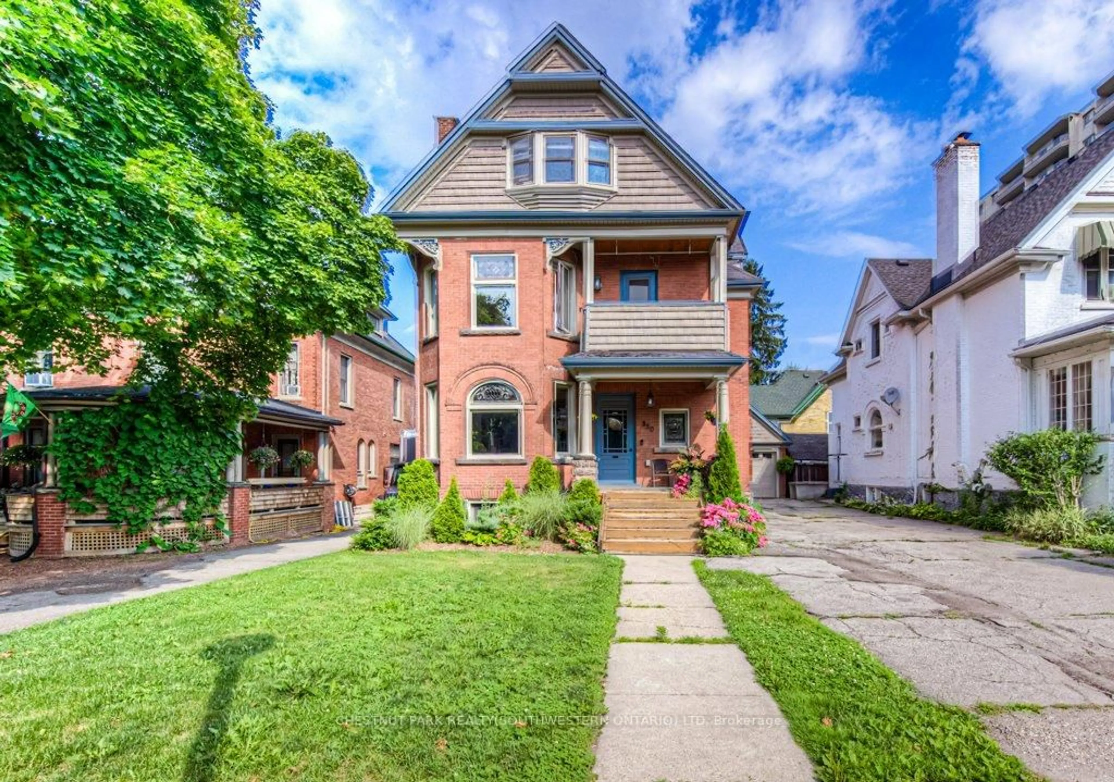 Home with brick exterior material, street for 350 Queen St, Kitchener Ontario N2G 1W7