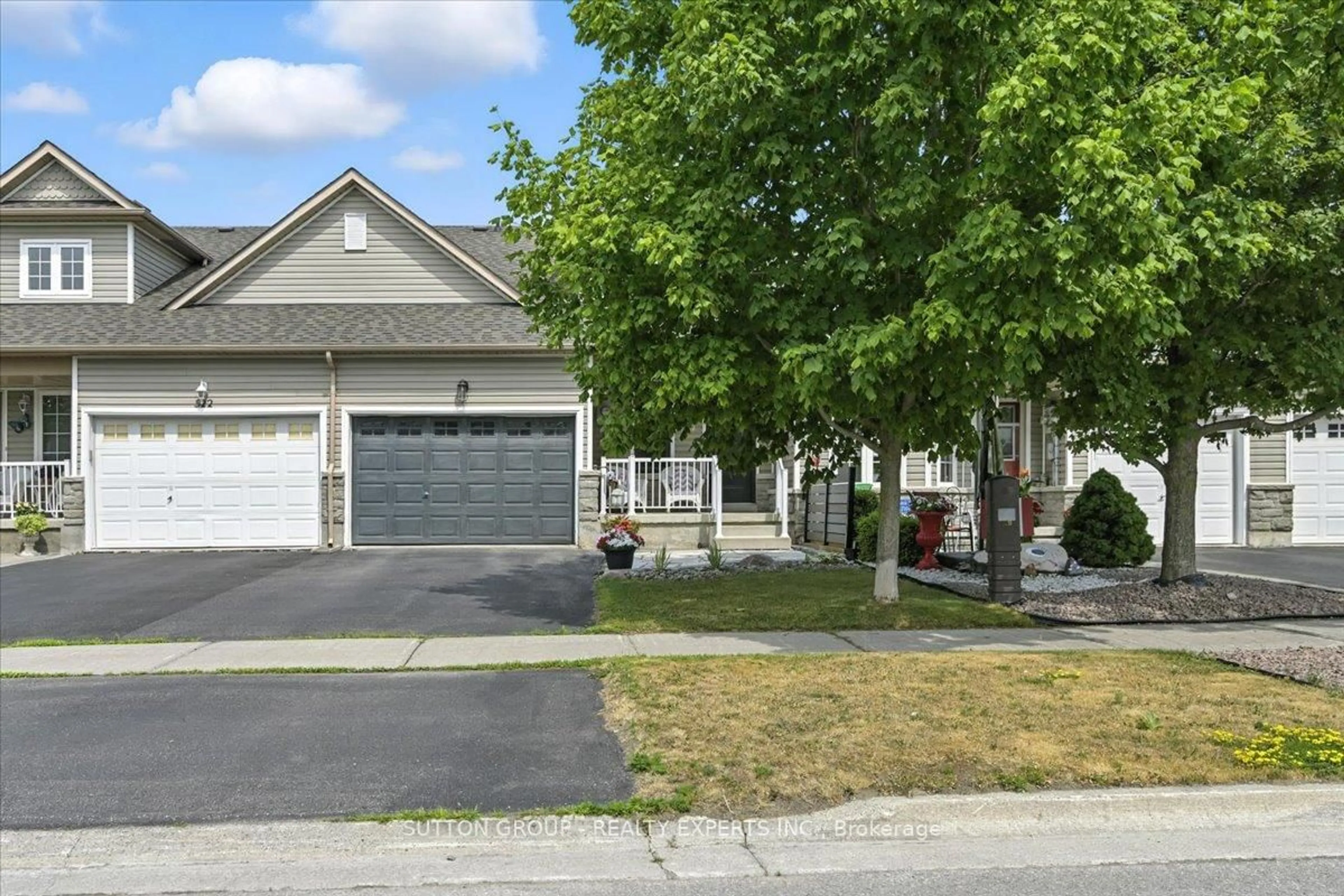 Home with vinyl exterior material, street for 524 Garbutt Terr, Peterborough North Ontario K9H 7S8