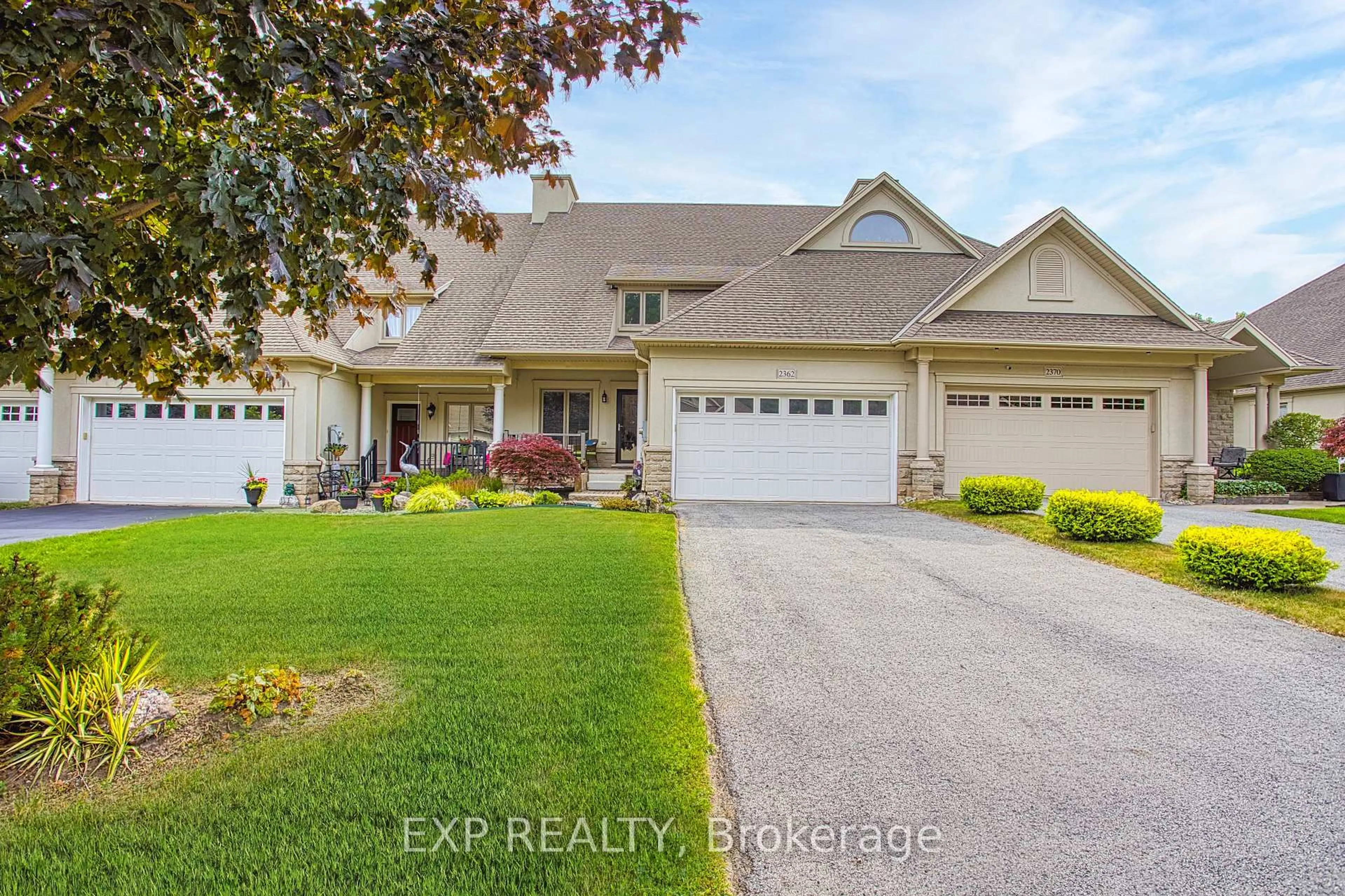 A pic from outside/outdoor area/front of a property/back of a property/a pic from drone, water/lake/river/ocean view for 2362 Walker Crt, Niagara Falls Ontario L2J 0A2