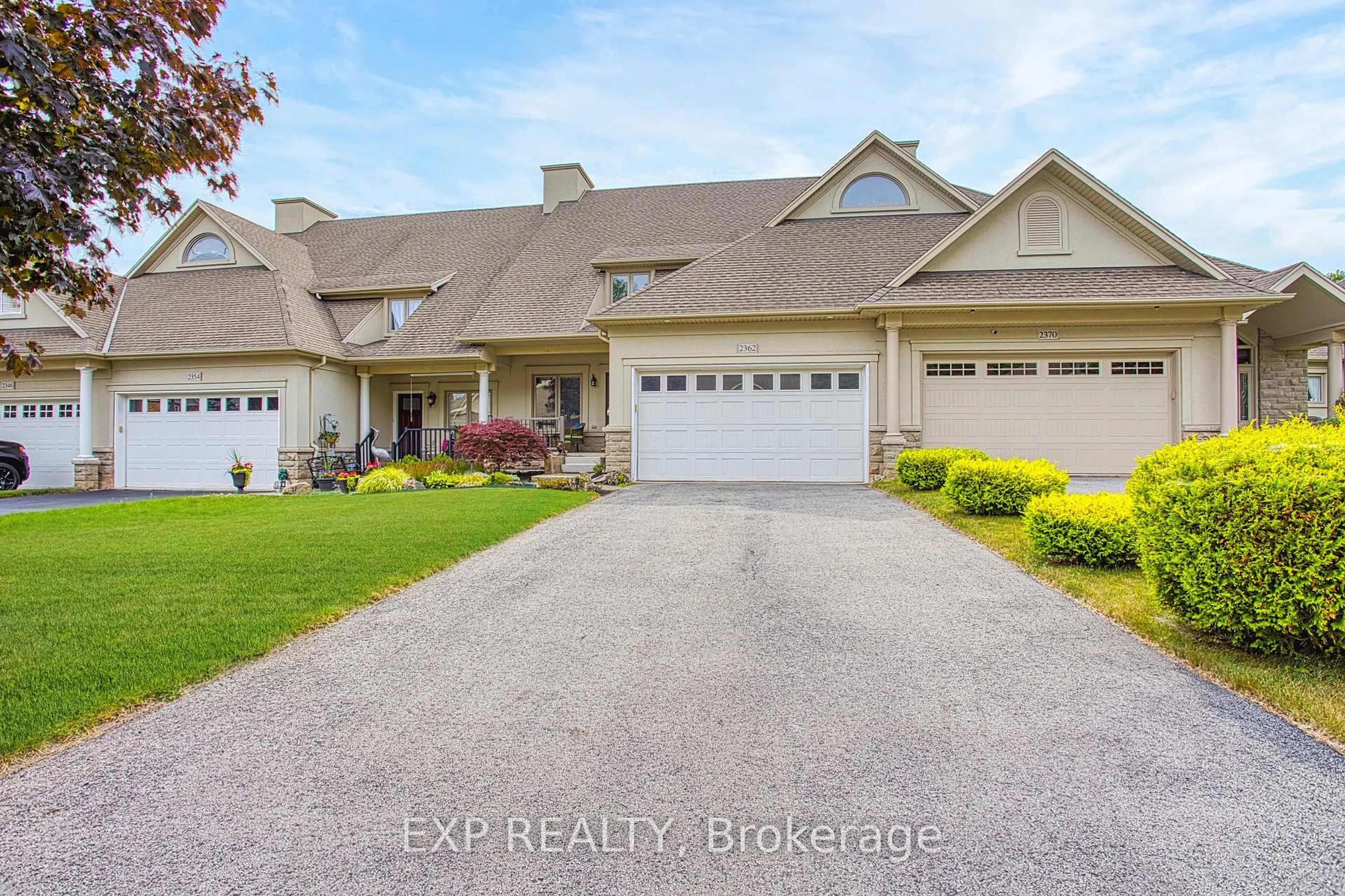 A pic from outside/outdoor area/front of a property/back of a property/a pic from drone, street for 2362 Walker Crt, Niagara Falls Ontario L2J 0A2