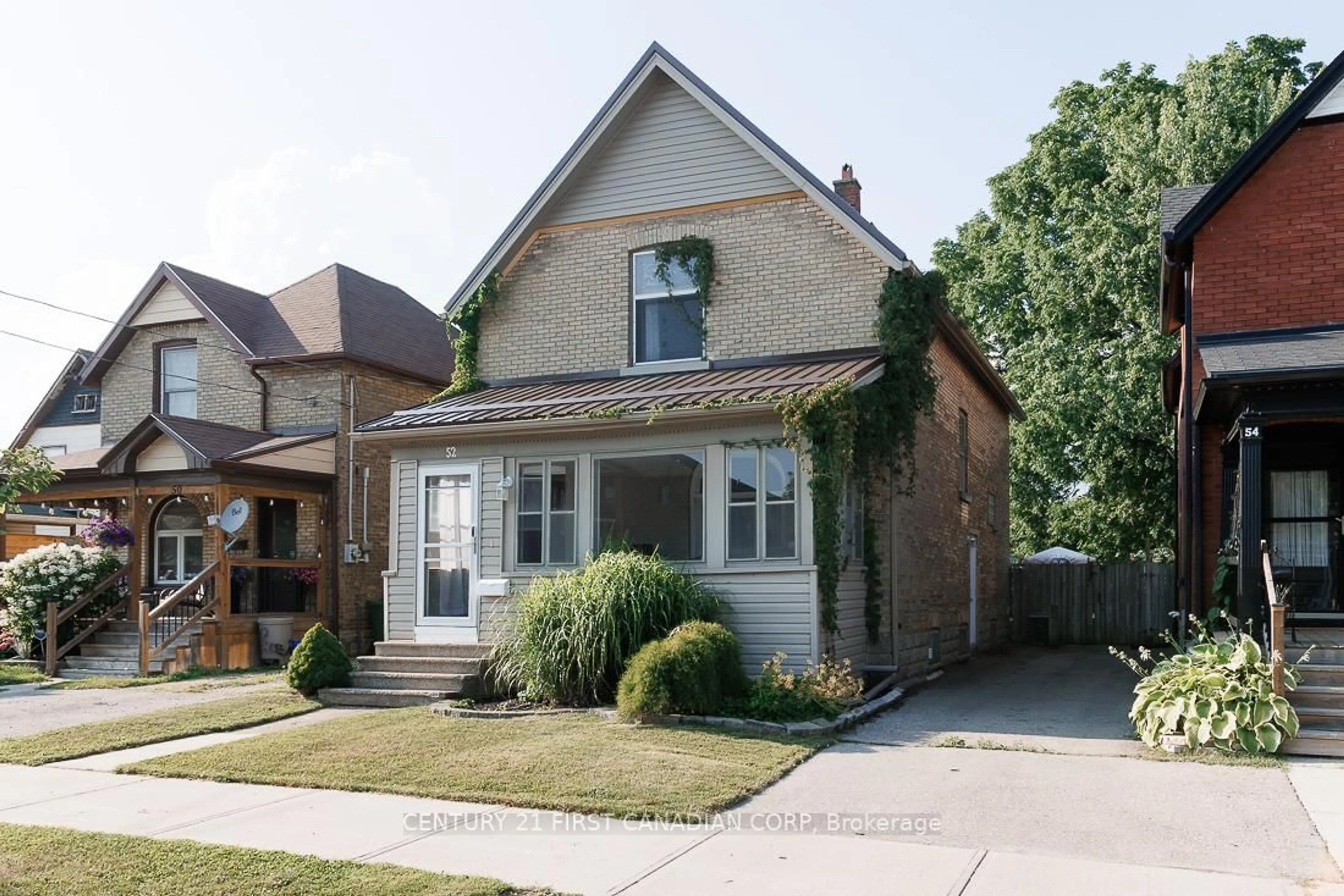 Home with brick exterior material, street for 52 Myrtle St, St. Thomas Ontario N5R 2E8