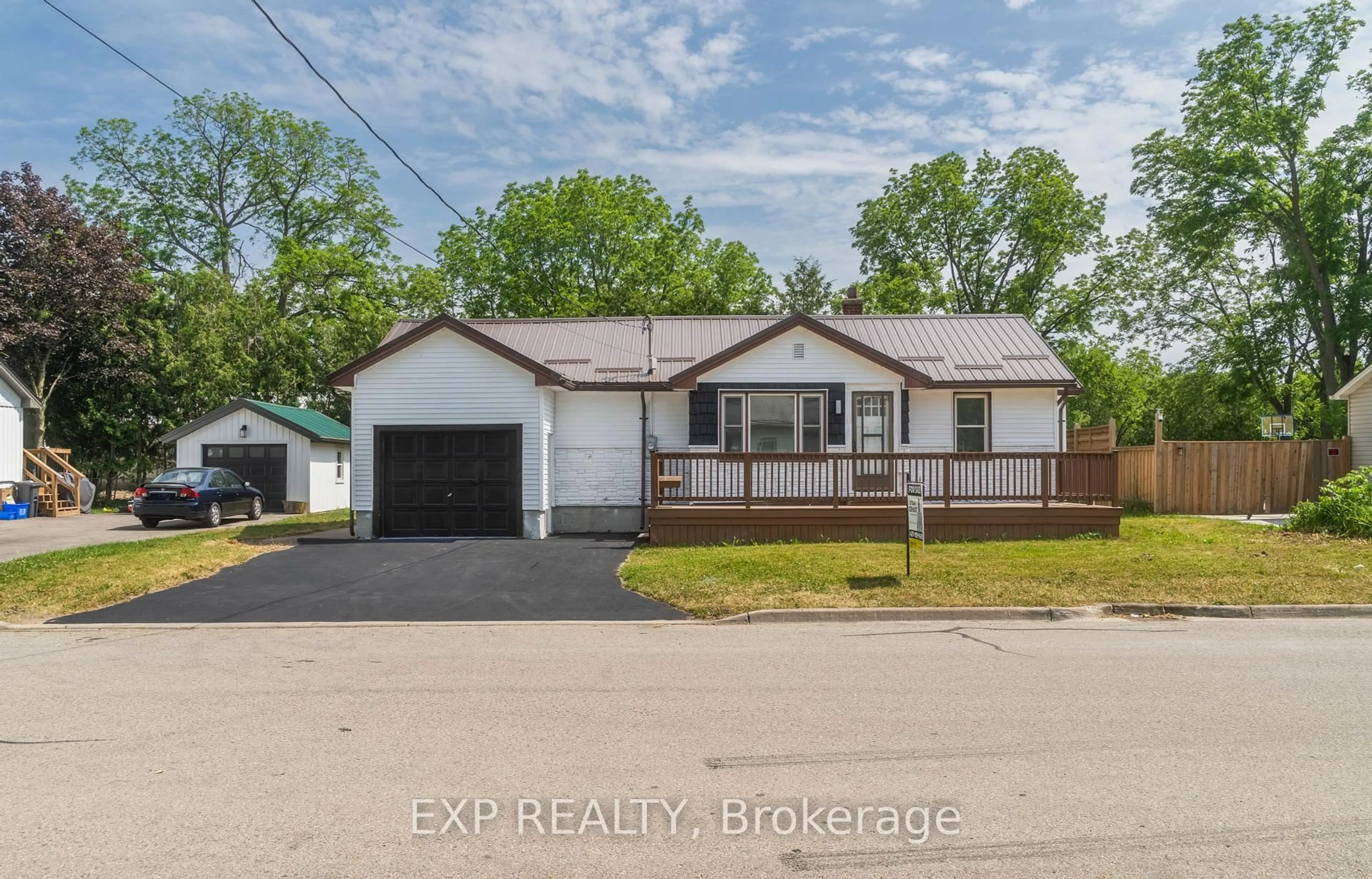 A pic from outside/outdoor area/front of a property/back of a property/a pic from drone, street for 149 Copeland St, Central Elgin Ontario N0L 1B0