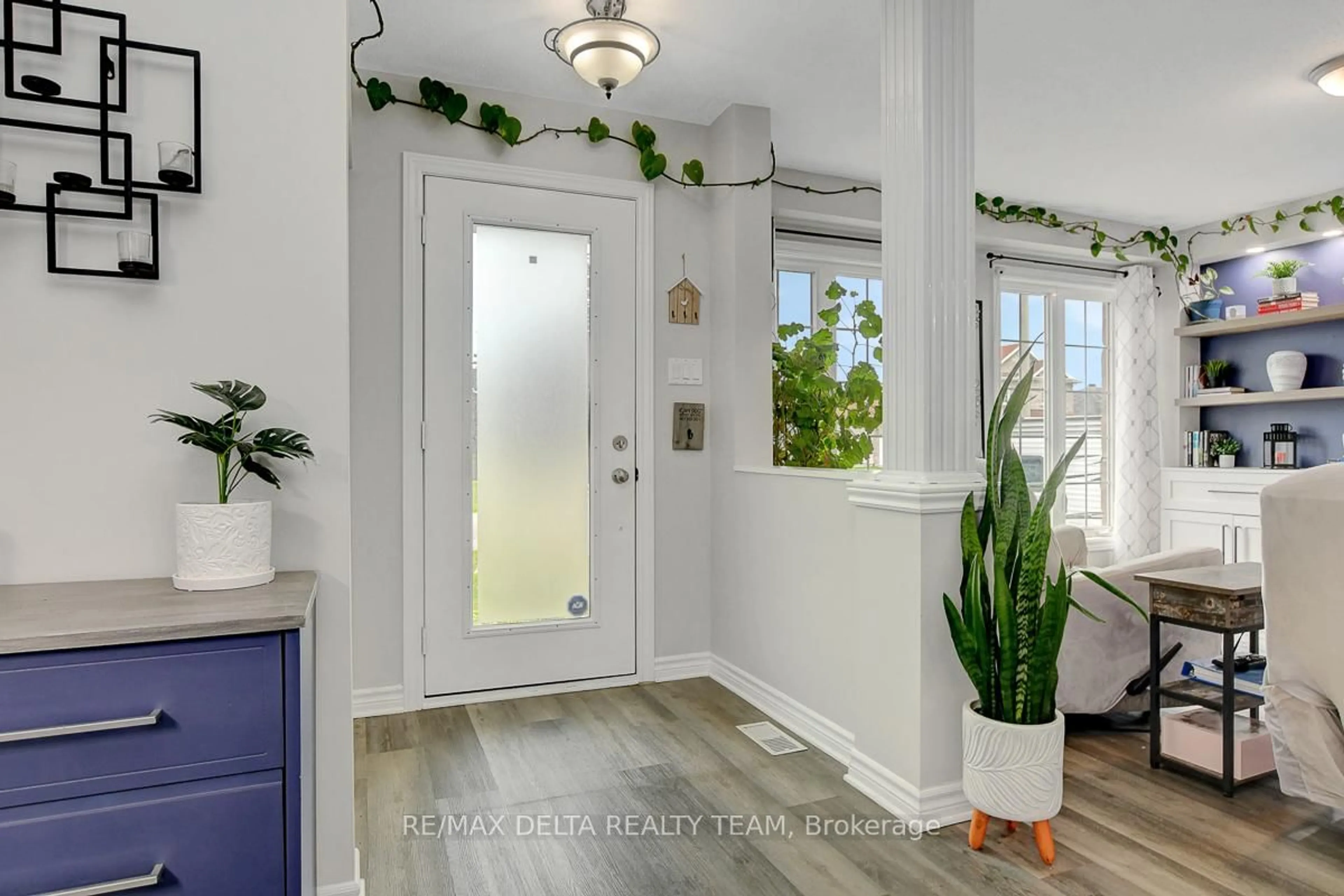 Indoor entryway for 38 Oasis St, The Nation Ontario K0A 2M0