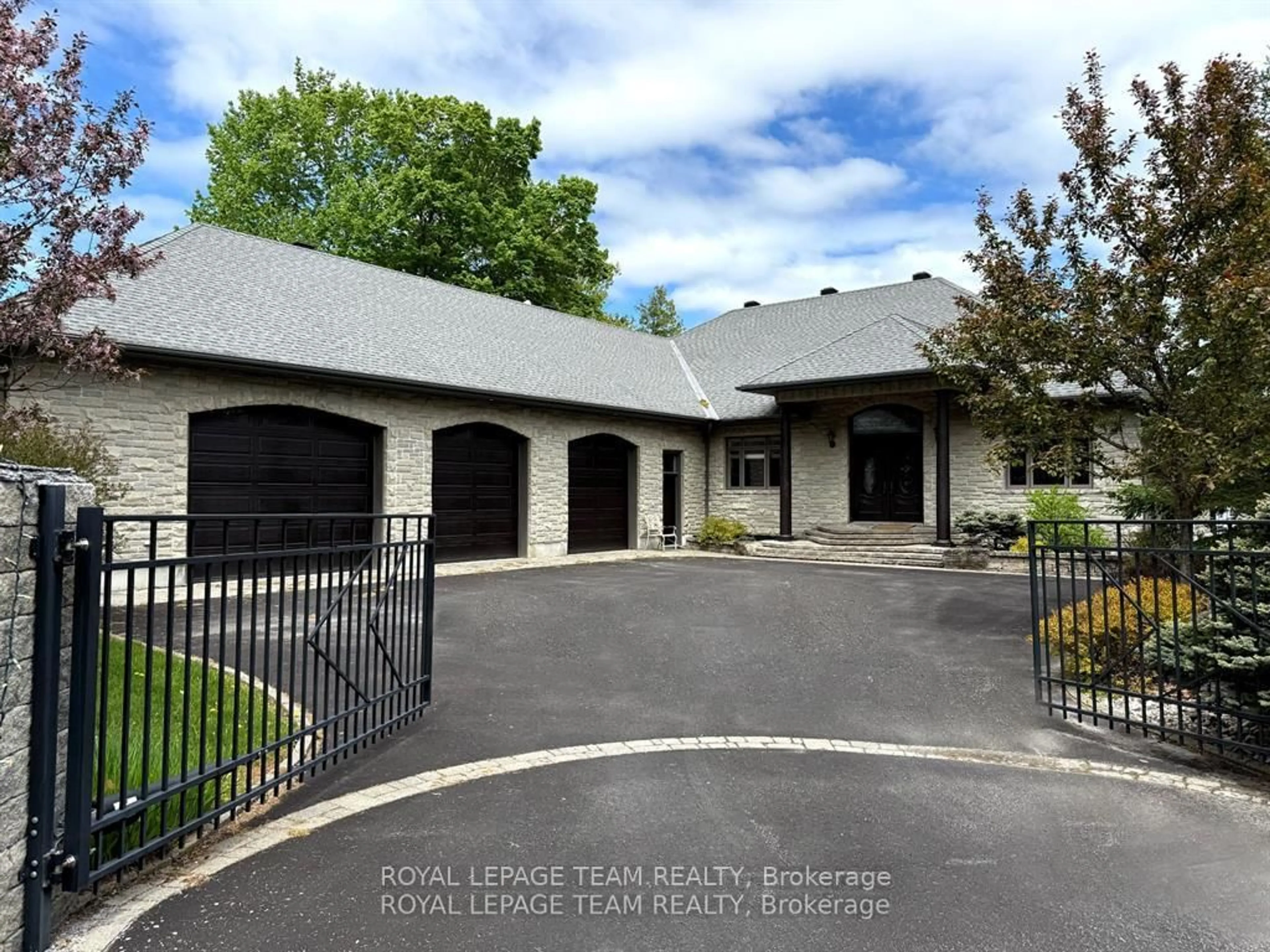 Unknown for 3886 Armitage Ave, Ottawa Ontario K0A 1T0