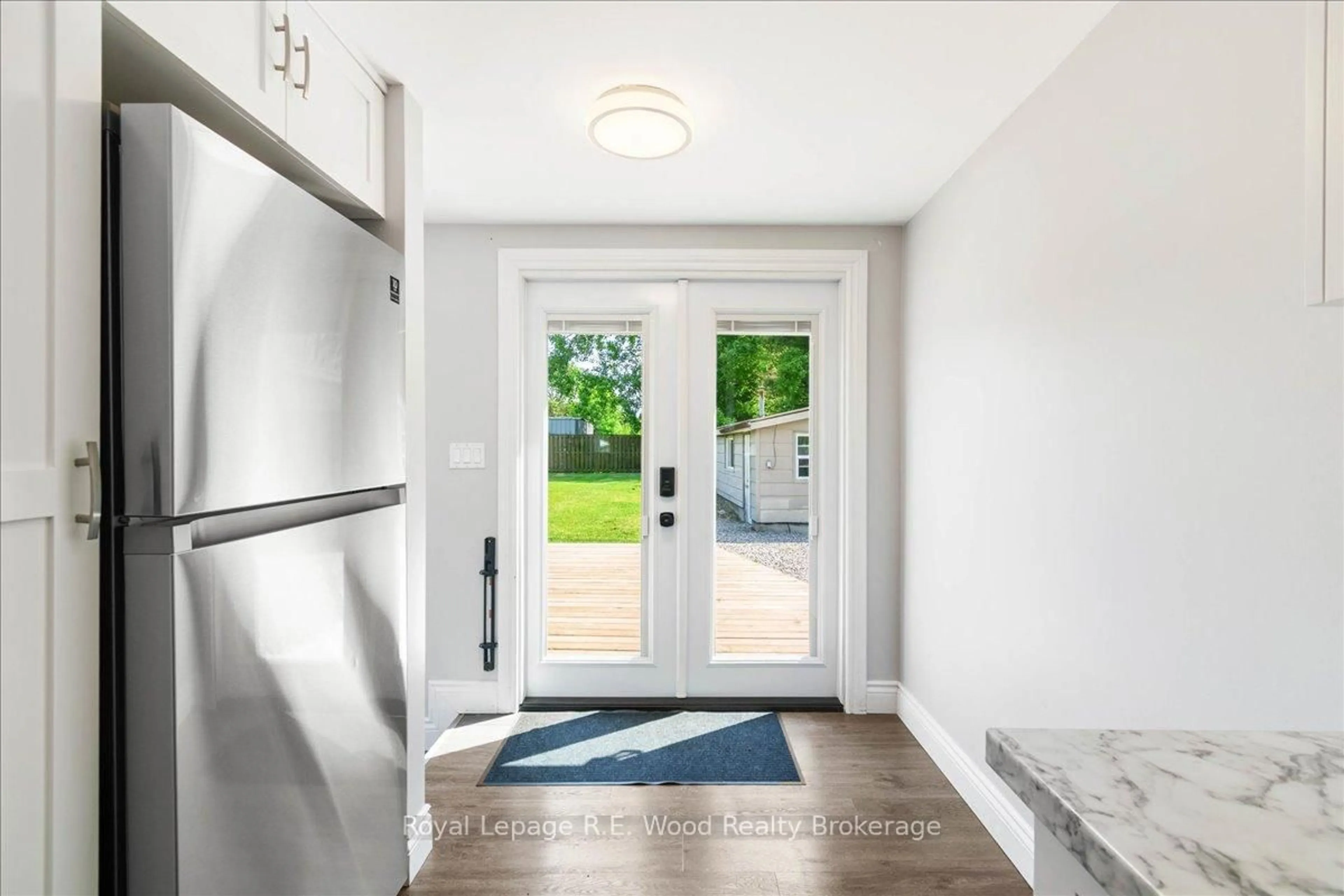 Indoor entryway for 55541 Main St, Bayham Ontario N0J 1Y0