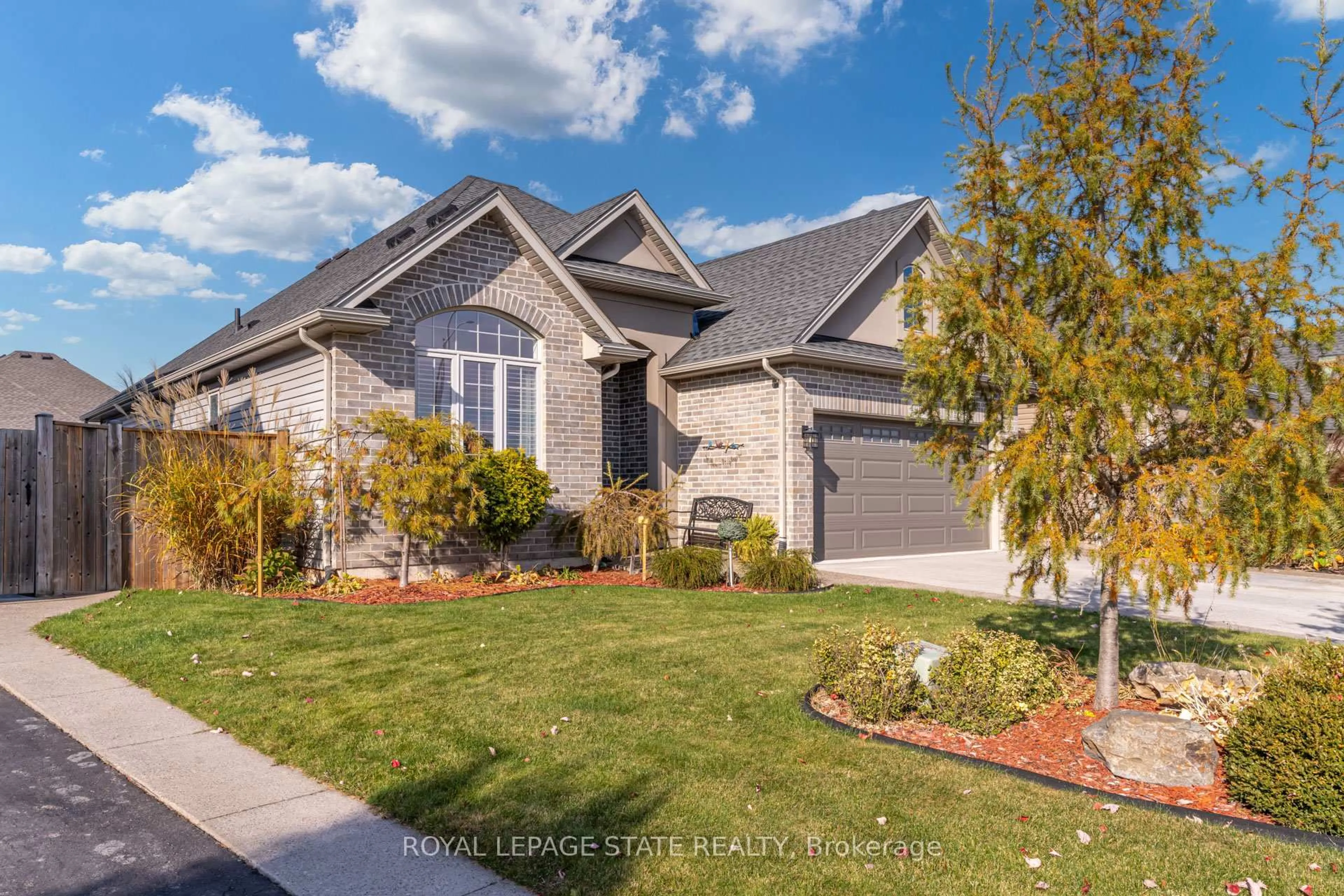 Home with brick exterior material, street for 4003 Lower Coach Rd, Fort Erie Ontario L0S 1S0