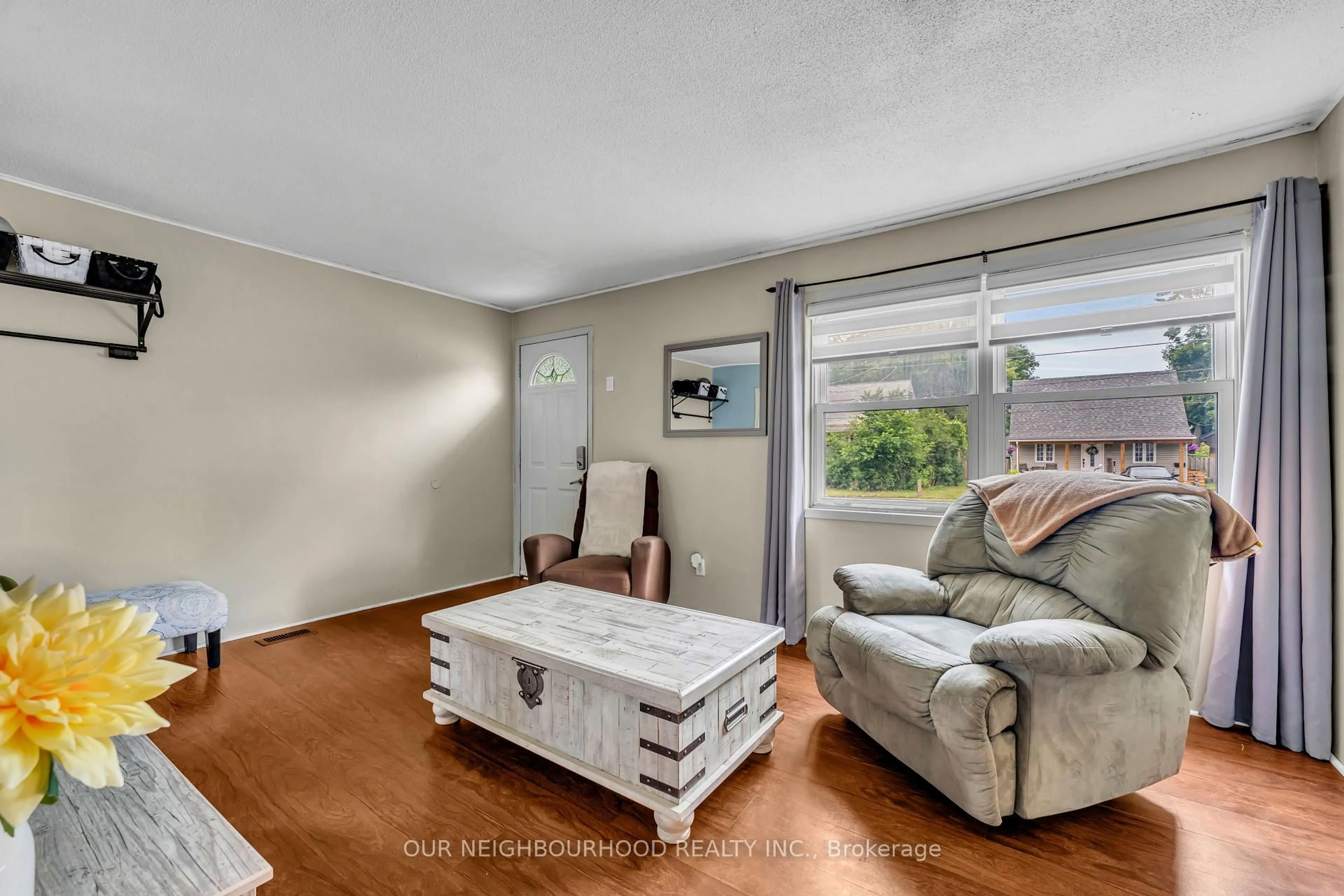 Living room with furniture, unknown for 21 Lavinia St, Port Hope Ontario L1A 2A5