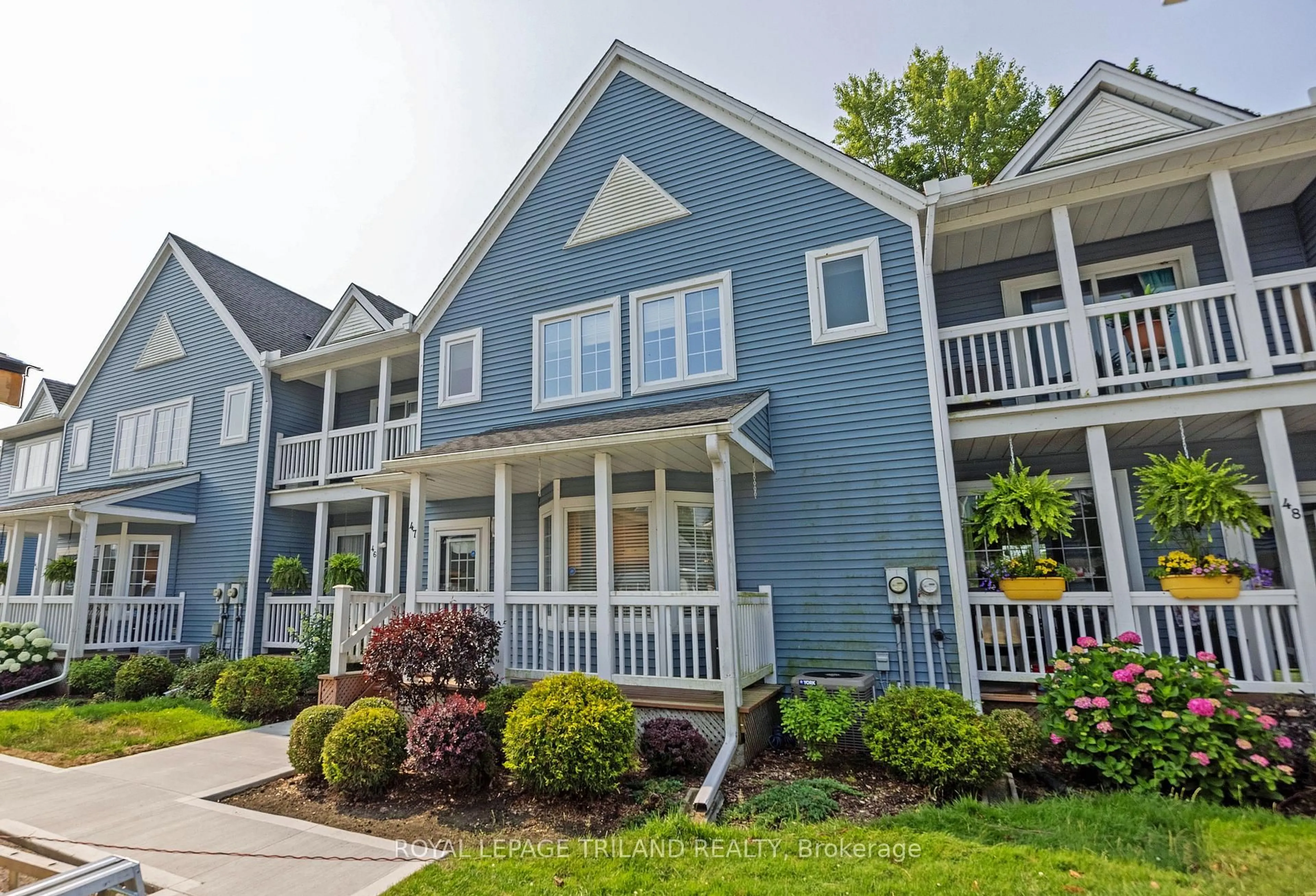 Home with vinyl exterior material, unknown for 374 Front St #47, Central Elgin Ontario N5L 1G1