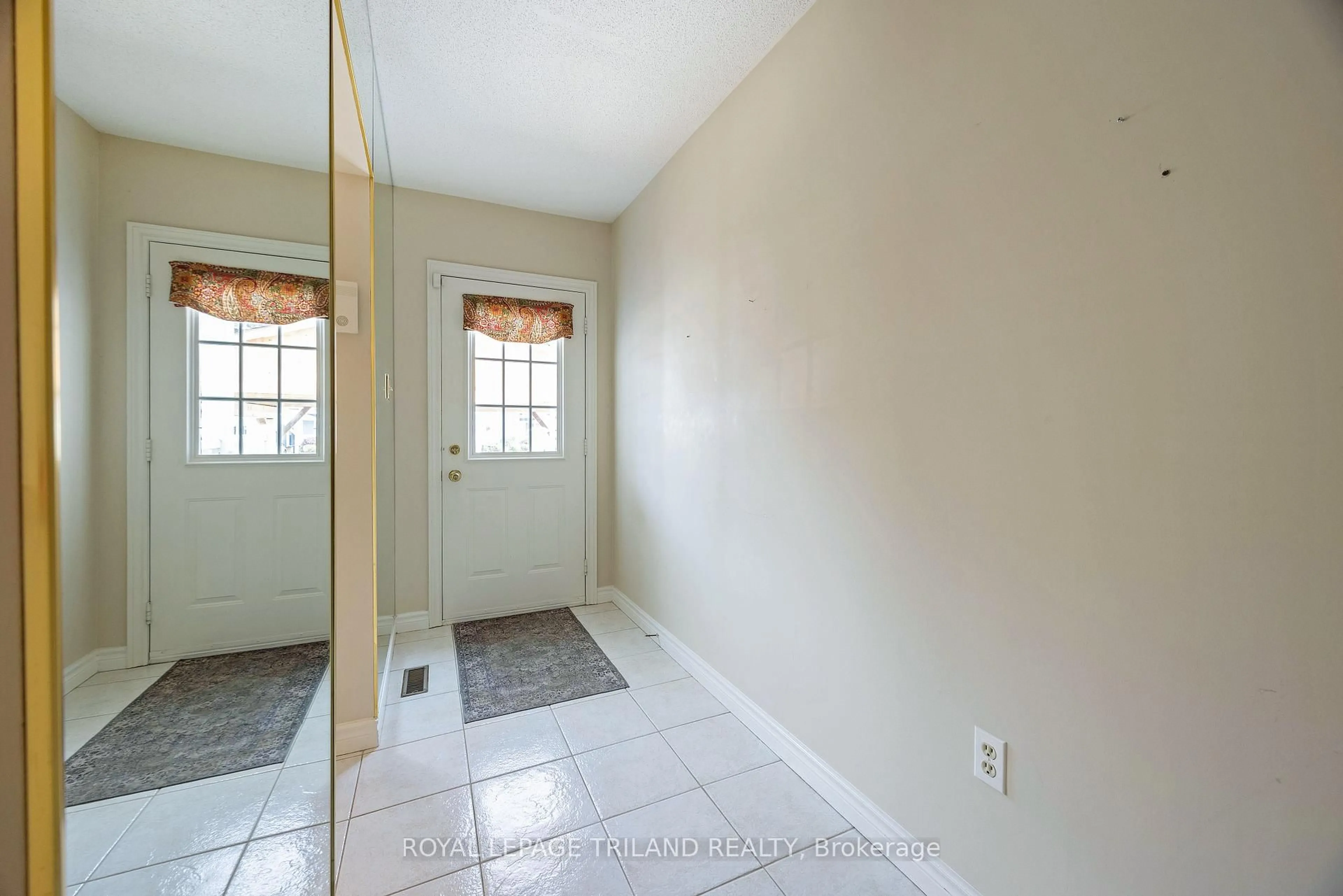 Unknown for 374 Front St #47, Central Elgin Ontario N5L 1G1