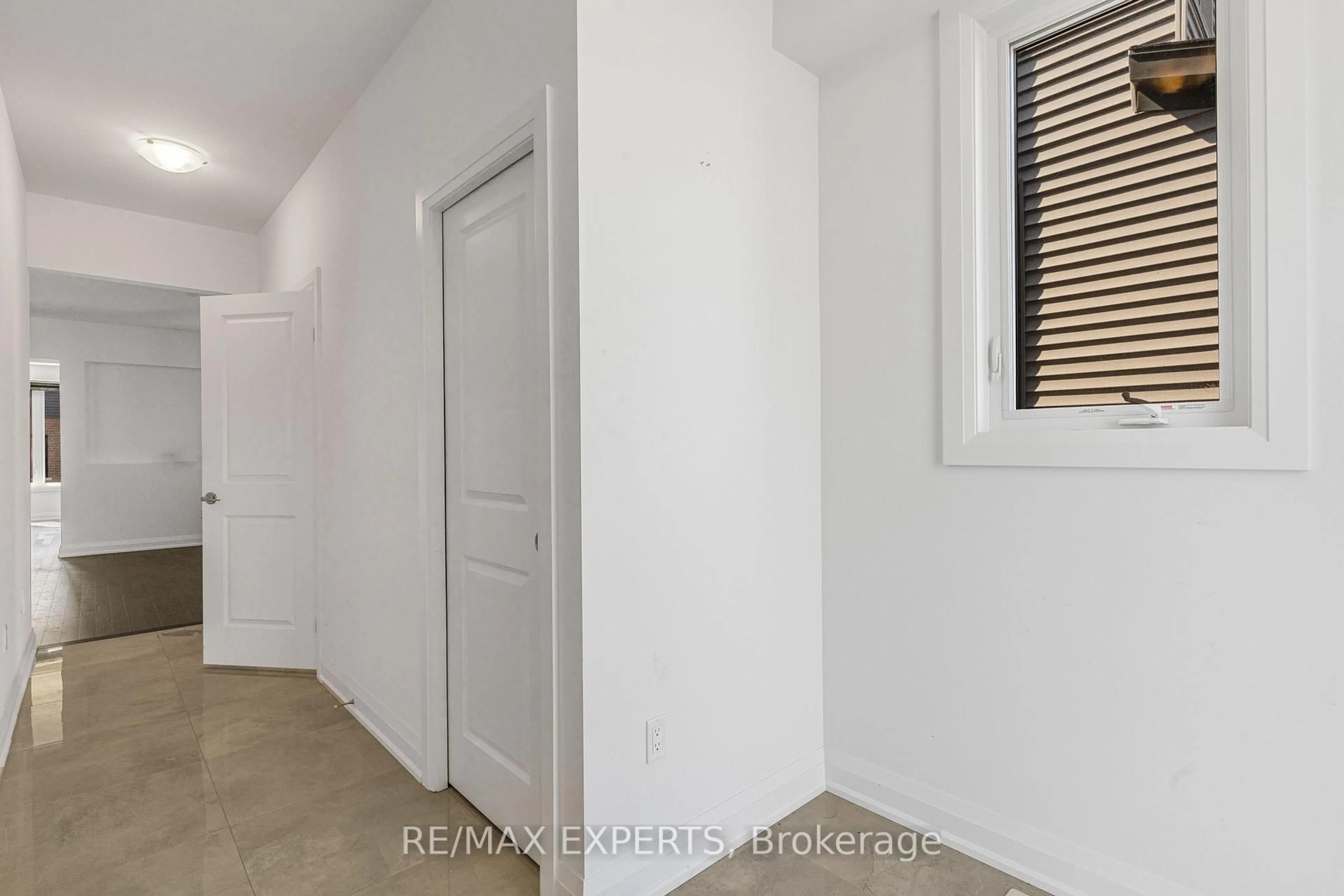A pic of a room for 7249 Parkside Rd, Niagara Falls Ontario L2H 3V4