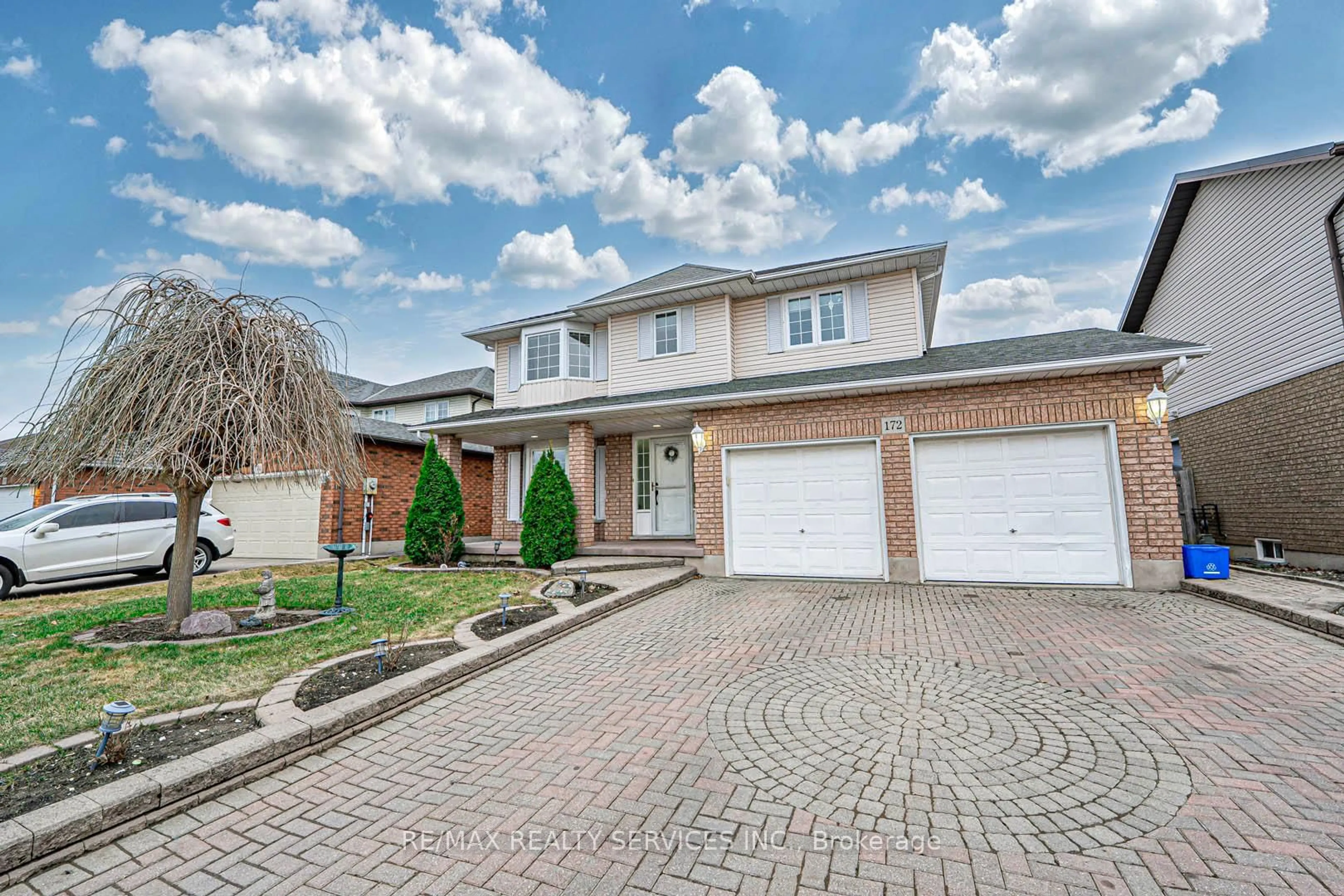 Home with brick exterior material, street for 172 Alderlea Ave, Hamilton Ontario L9B 1M8