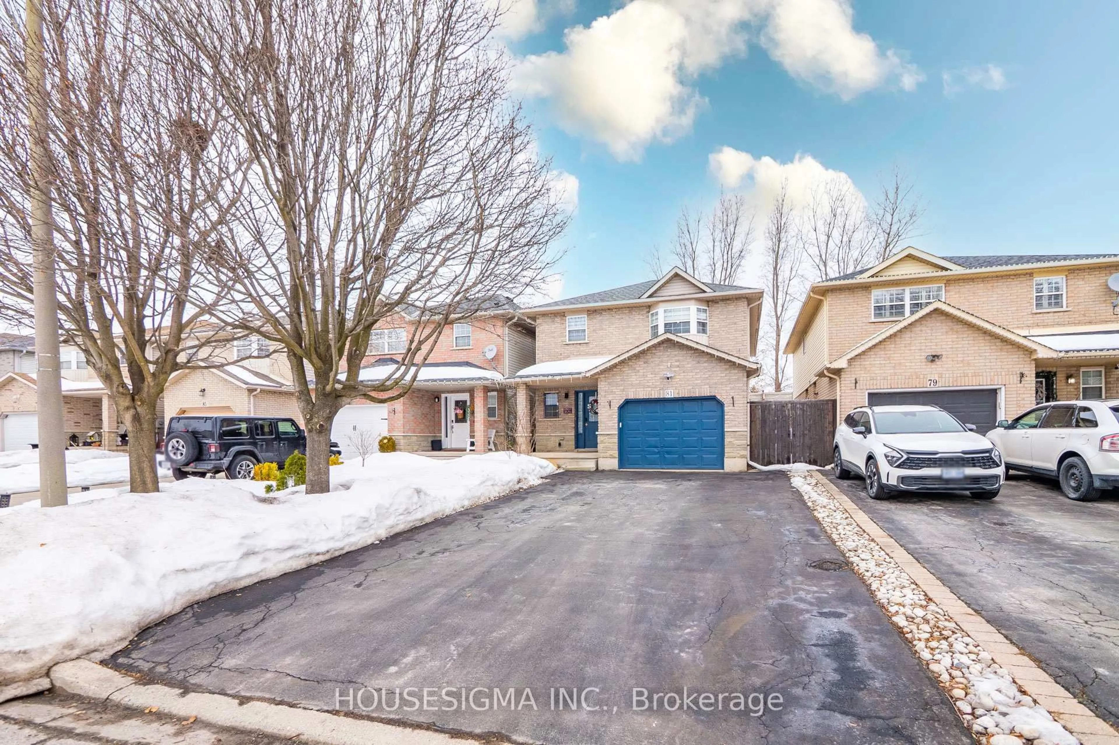 A pic from outside/outdoor area/front of a property/back of a property/a pic from drone, street for 81 Kendrick Crt, Hamilton Ontario L9G 5A5