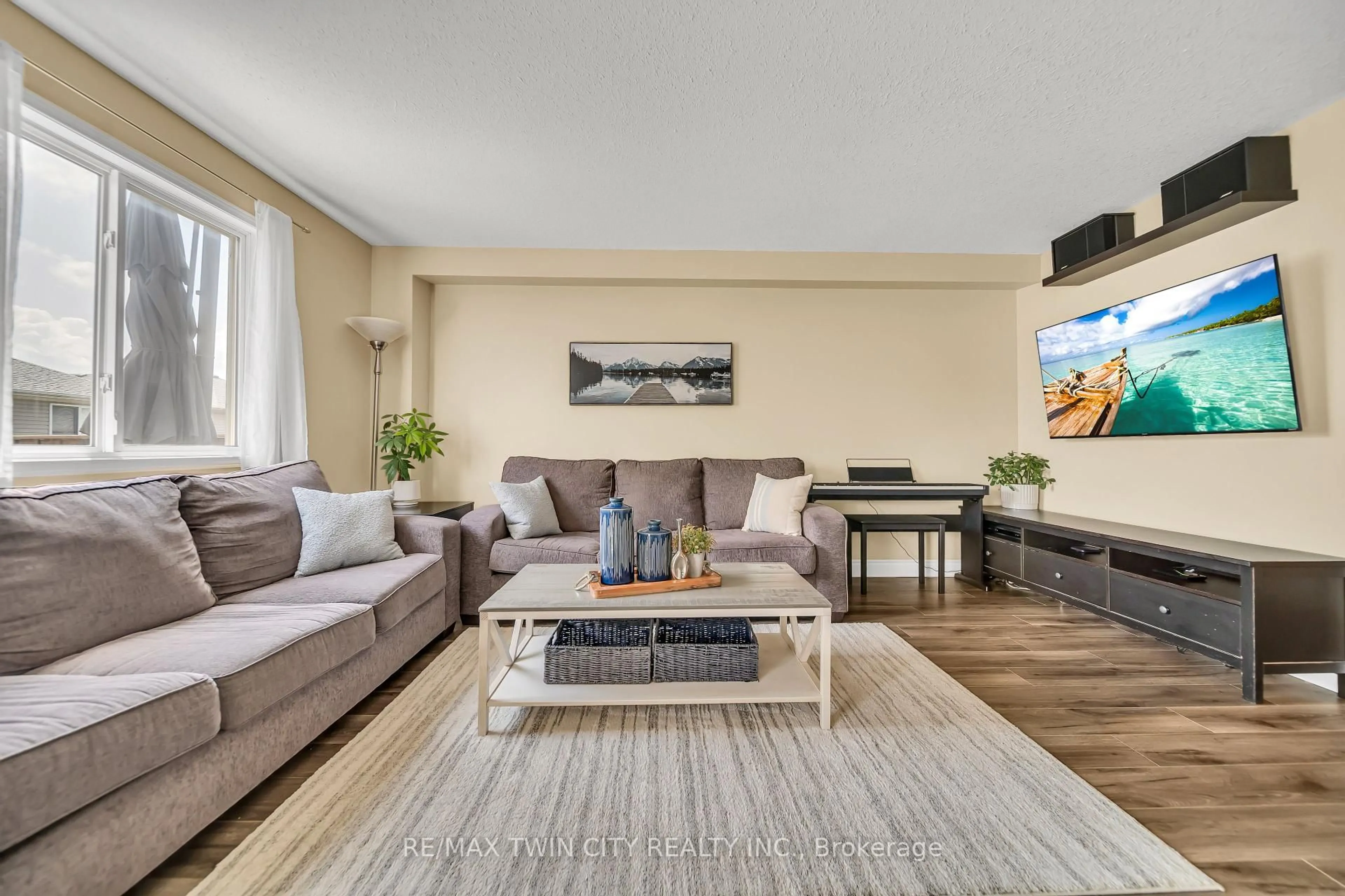 Living room with furniture, unknown for 156 Prosperity Dr, Kitchener Ontario N2E 4E8