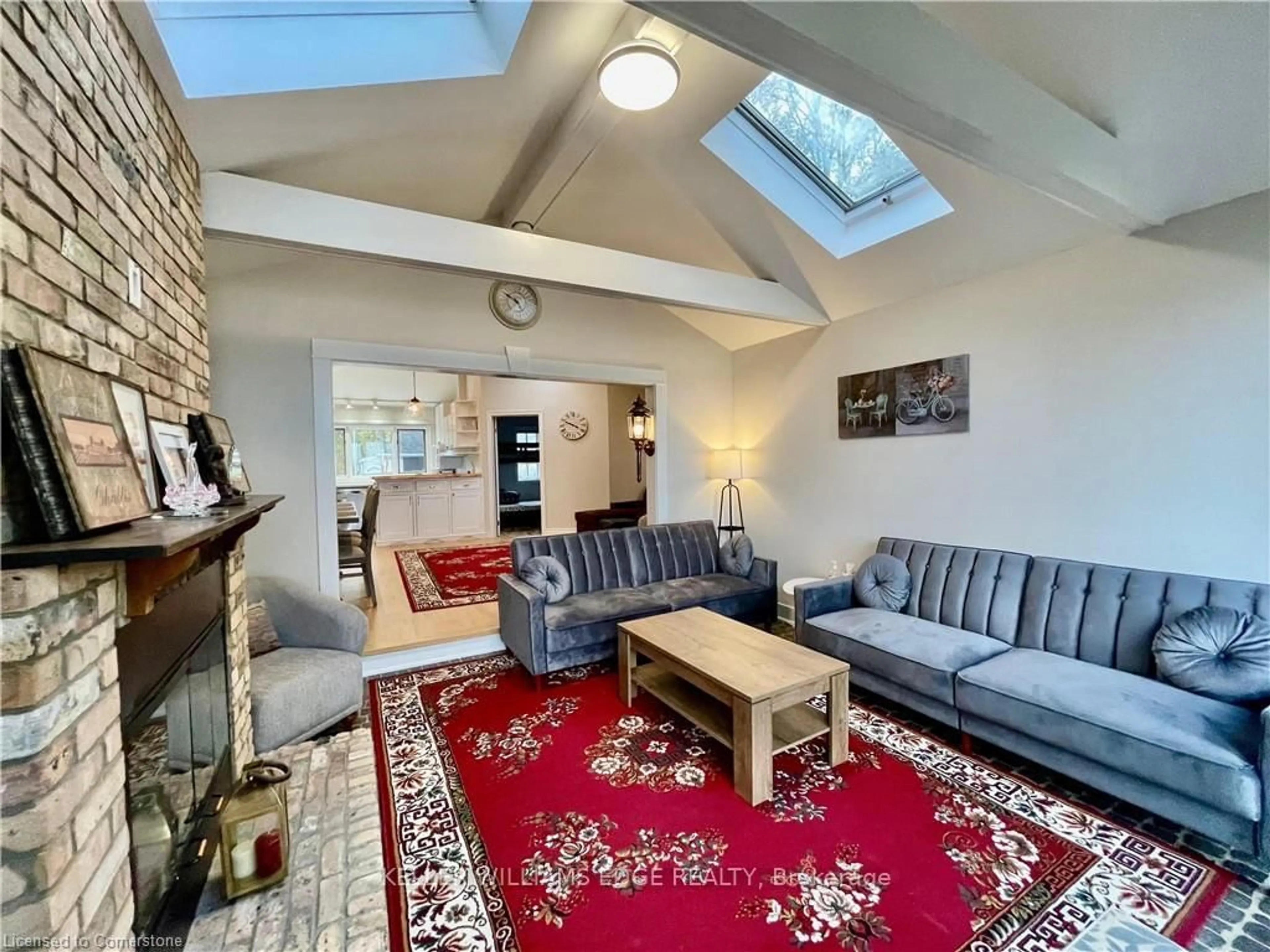 Living room with furniture, unknown for 44 Firelane 11a Rd, Niagara-on-the-Lake Ontario L0S 1J0