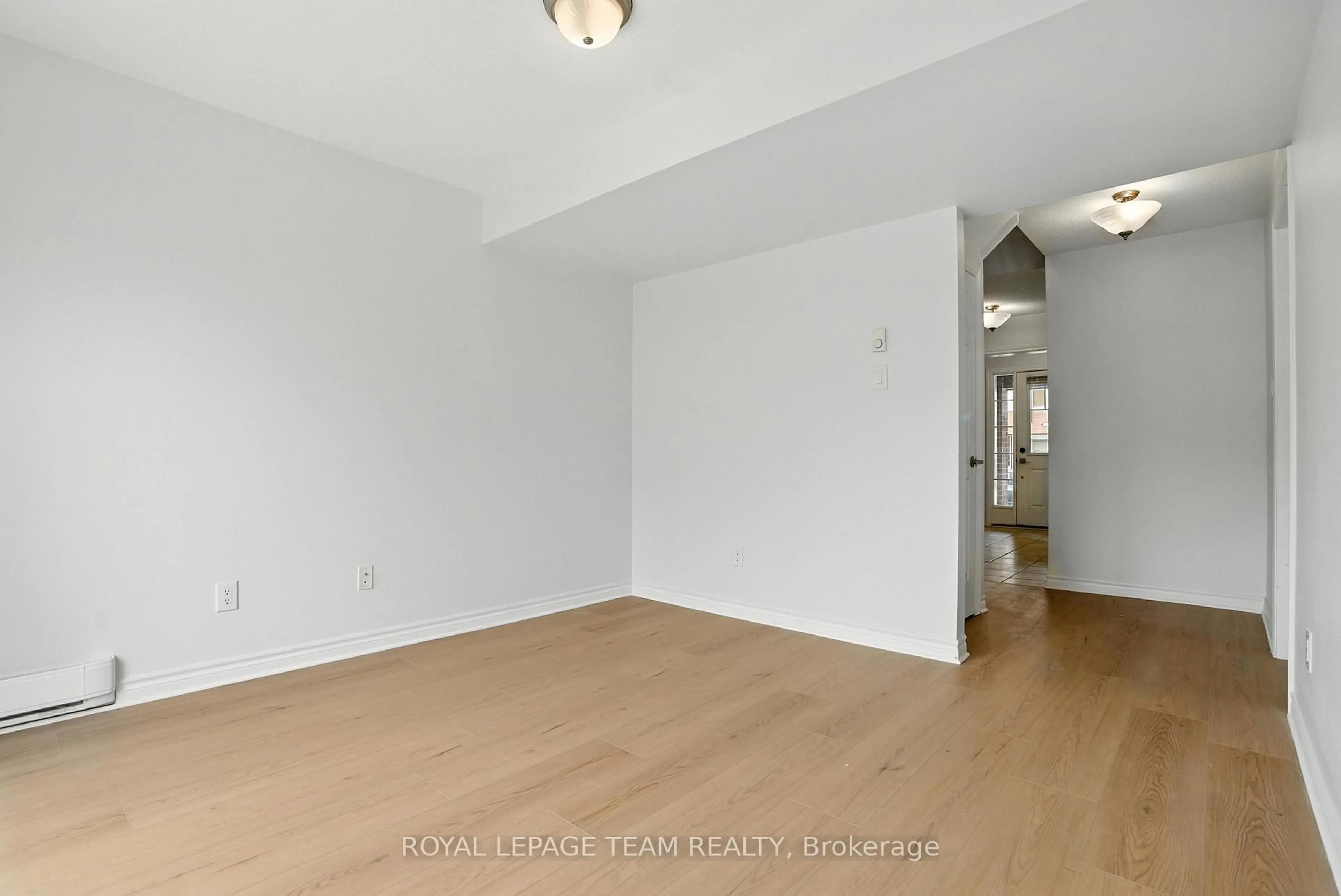 A pic of a room for 495 Coldwater Cres, Ottawa Ontario K2M 0J4