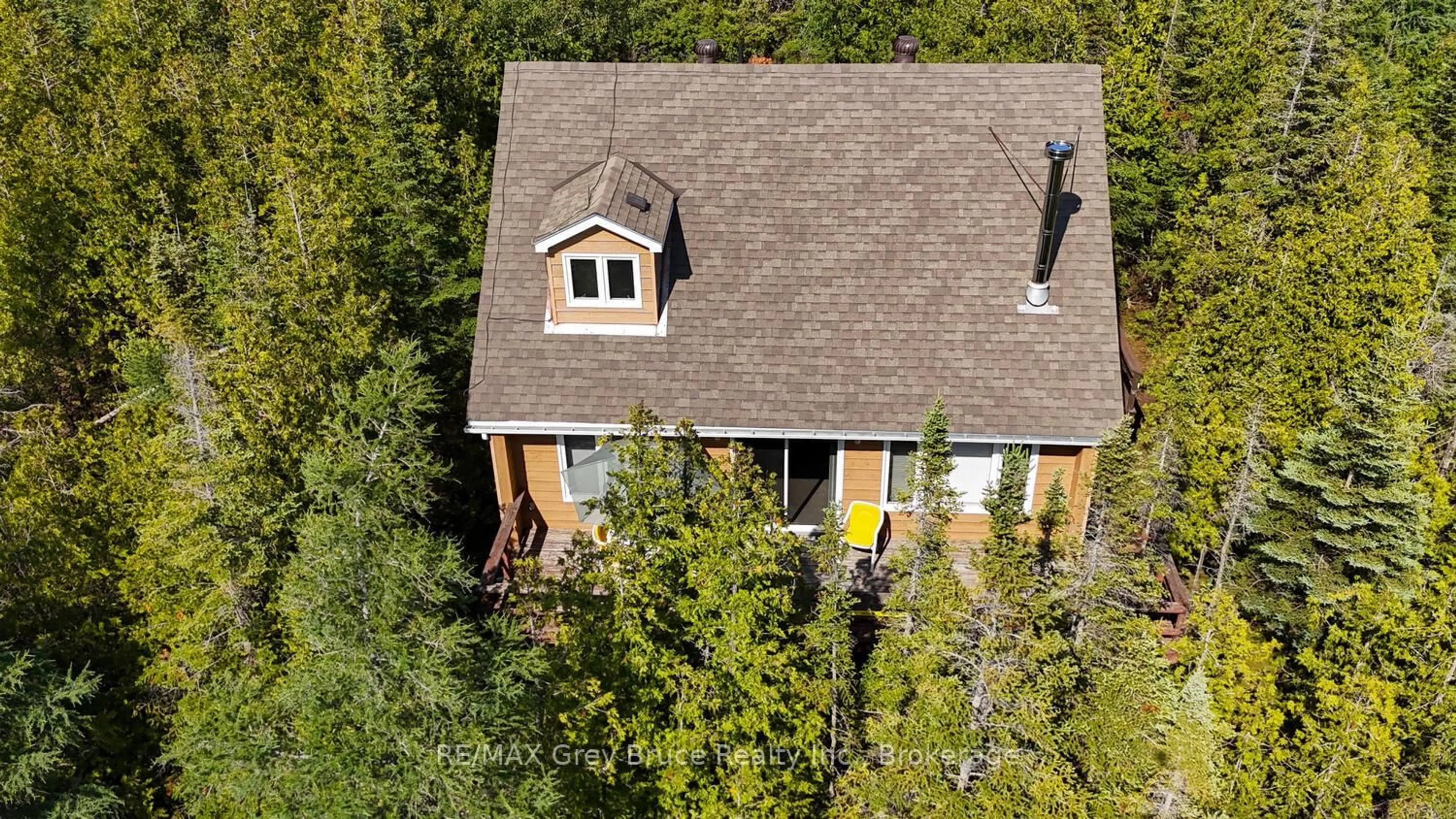 A pic from outside/outdoor area/front of a property/back of a property/a pic from drone, unknown for 159 Zorra Dr, Northern Bruce Peninsula Ontario N0H 2R0