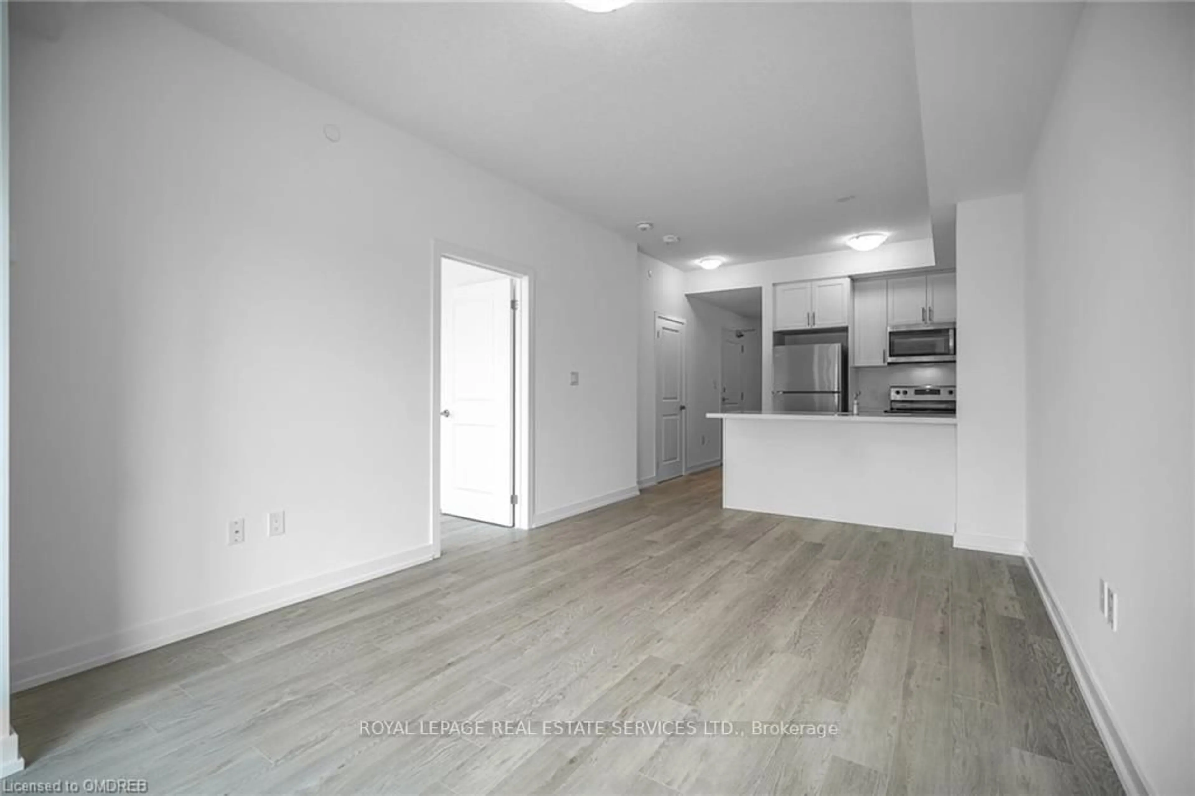 A pic of a room for 460 Dundas St #901, Hamilton Ontario L8B 2A5