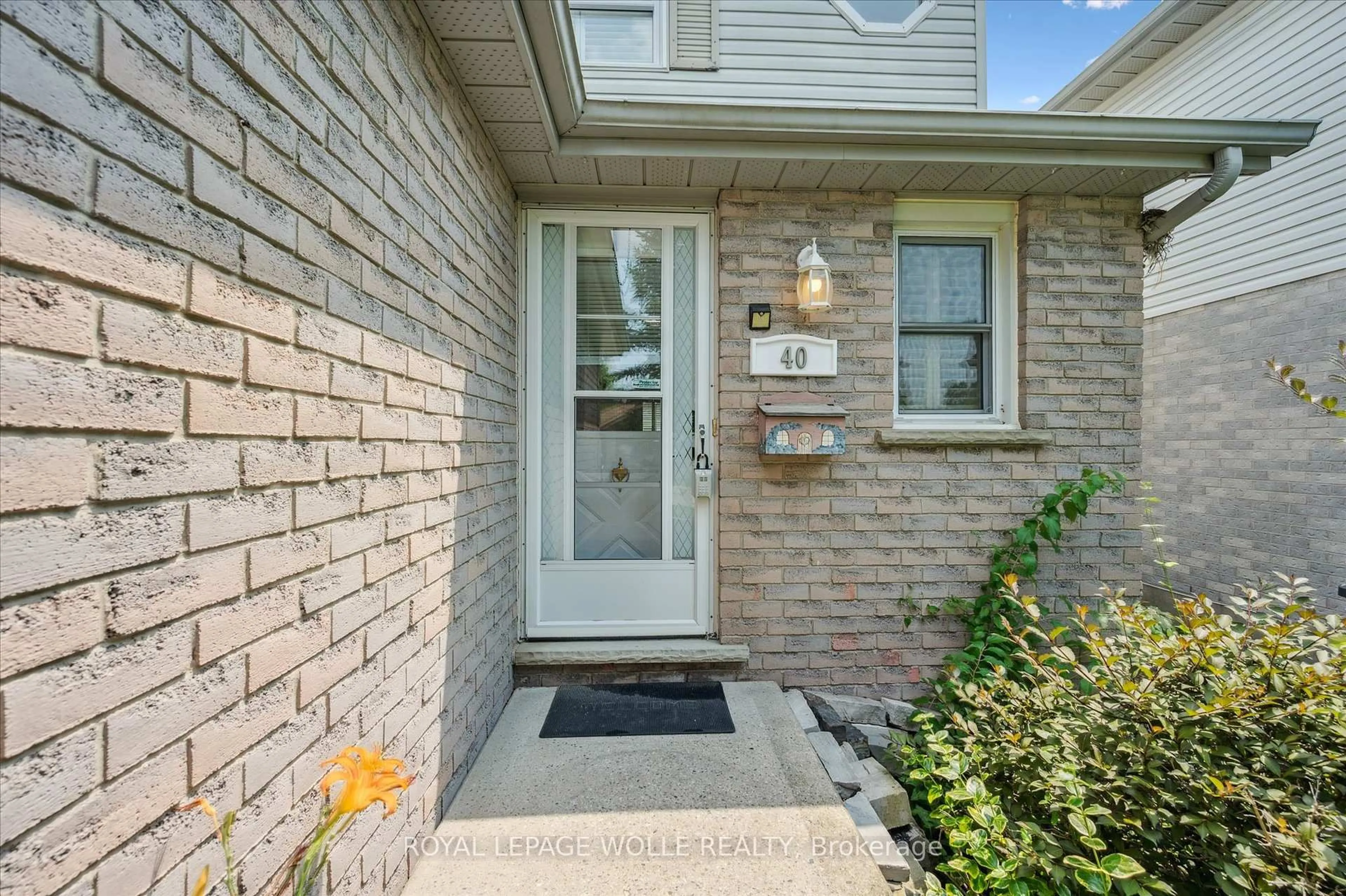 Unknown for 40 Rodgers Rd, Guelph Ontario N1G 4V4
