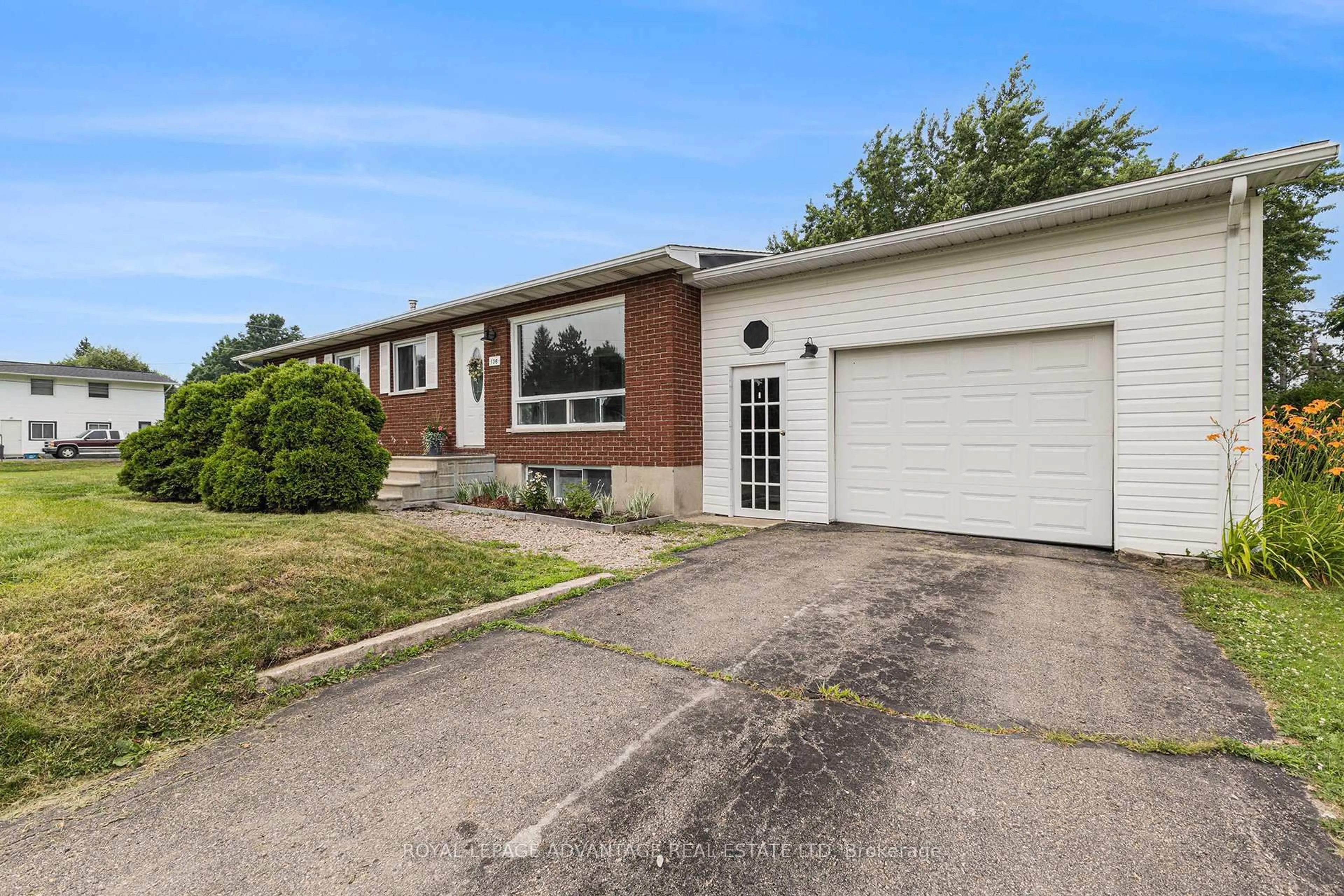 Unknown for 136 STAMFORD Dr, Perth Ontario K7H 1A5