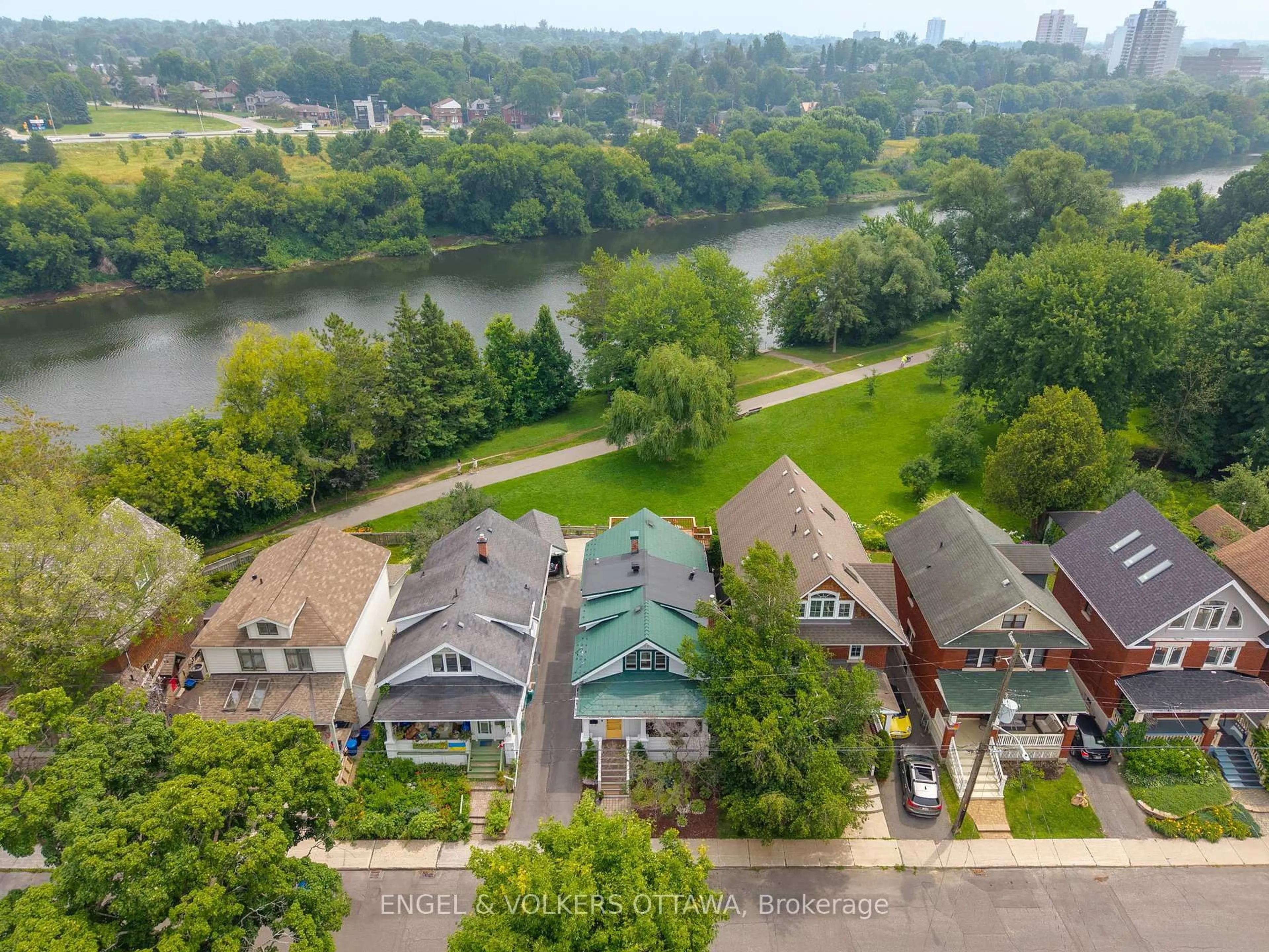A pic from outside/outdoor area/front of a property/back of a property/a pic from drone, water/lake/river/ocean view for 30 Belmont Ave, Ottawa Ontario K1S 0V1