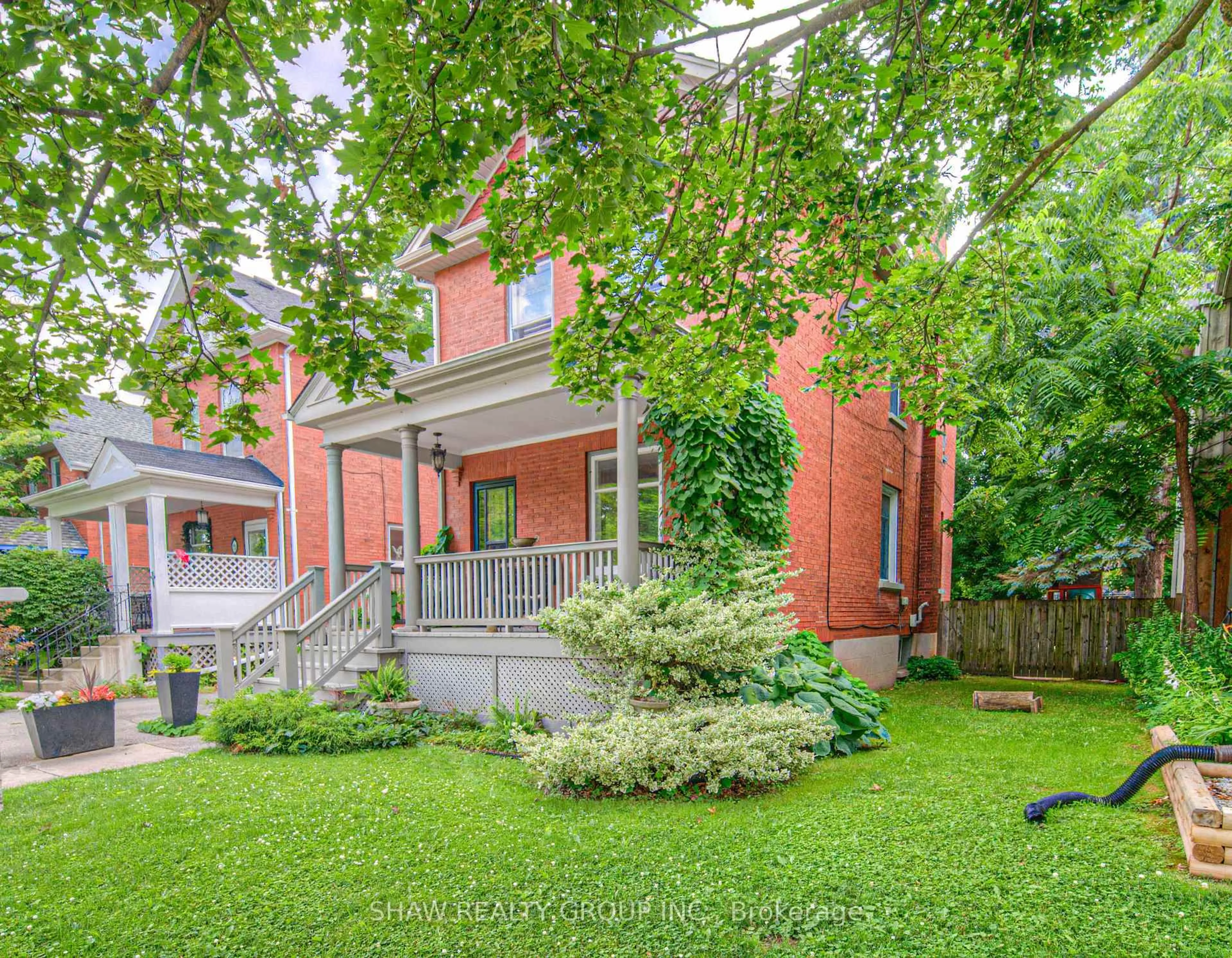 Unknown for 43 Ball Ave, Cambridge Ontario N1R 2A2