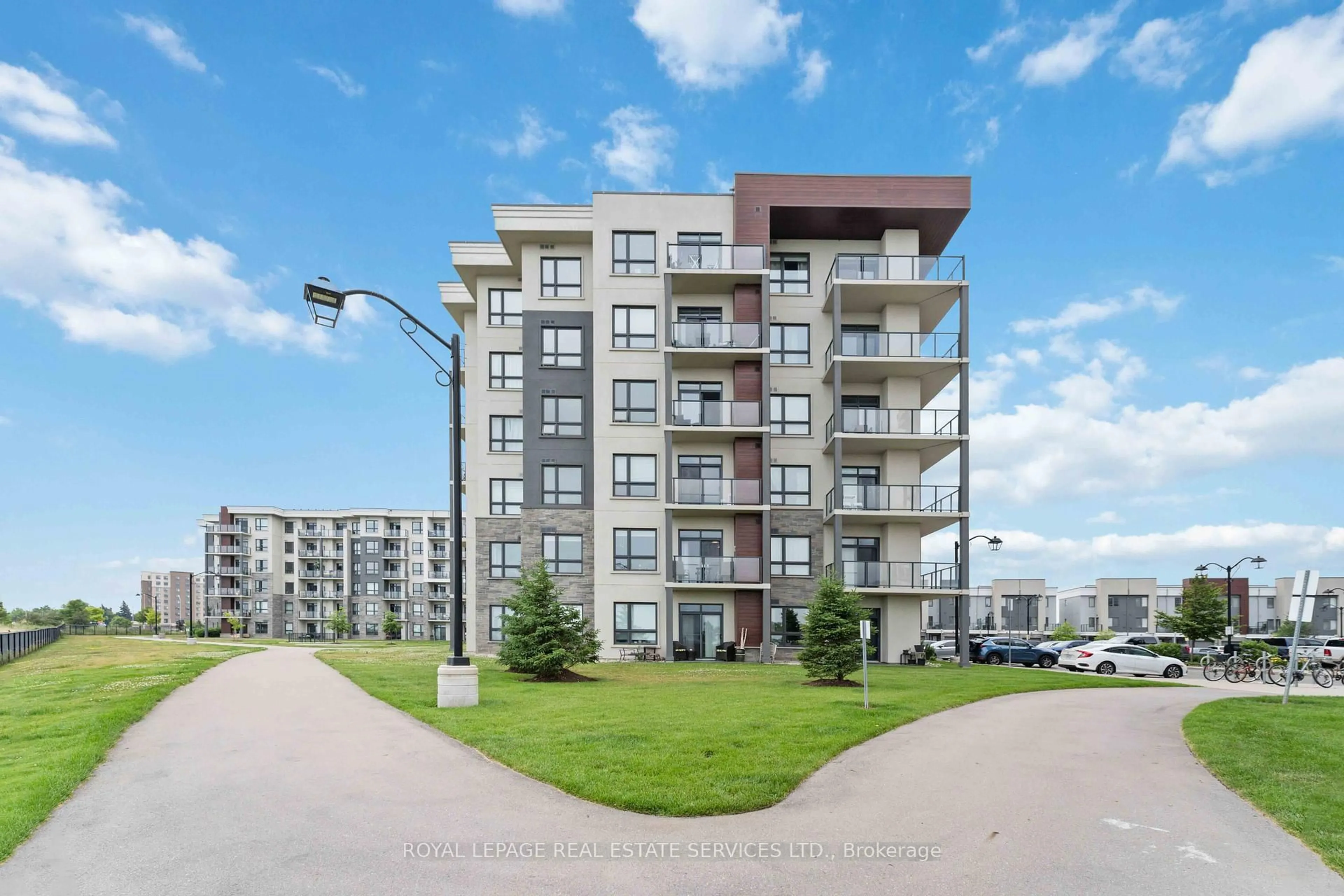 A pic from outside/outdoor area/front of a property/back of a property/a pic from drone, unknown for 101 Shoreview Pl #216, Hamilton Ontario L8E 0K2