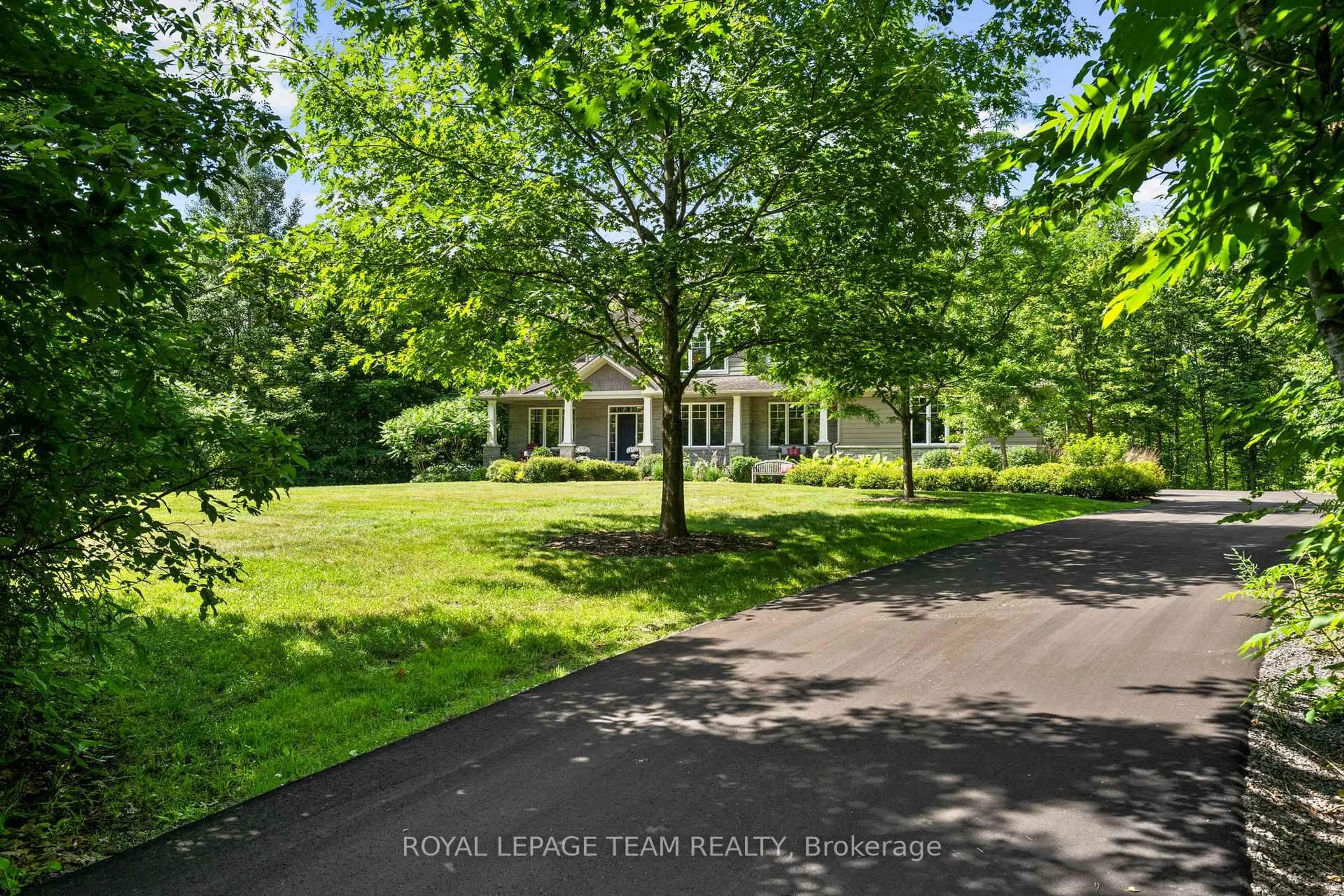 A pic from outside/outdoor area/front of a property/back of a property/a pic from drone, water/lake/river/ocean view for 387 Ridgeside Farm Dr, Ottawa Ontario K2W 1H3