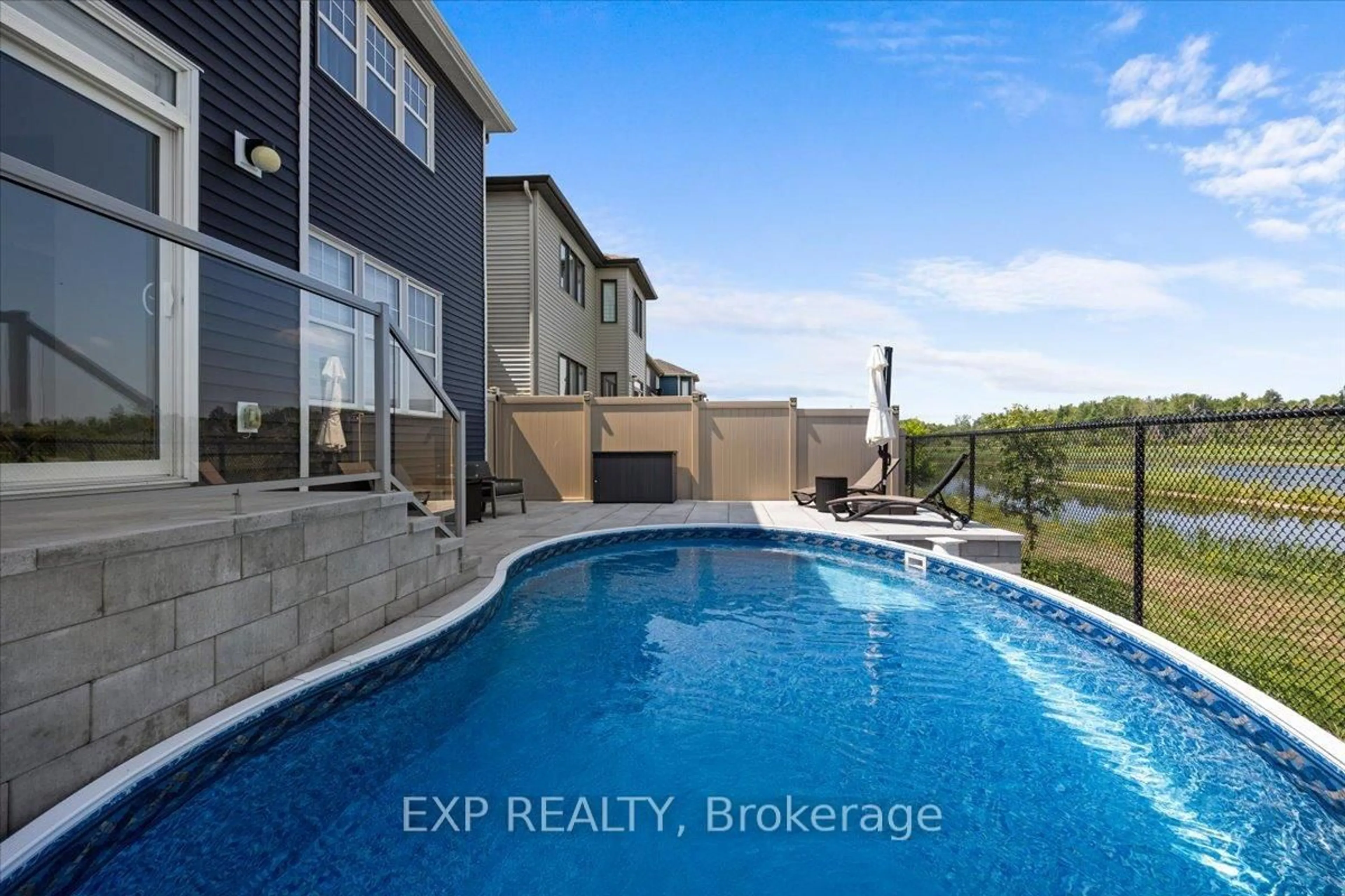 Pool for 126 Unity Pl, Ottawa Ontario K2S 2Y8