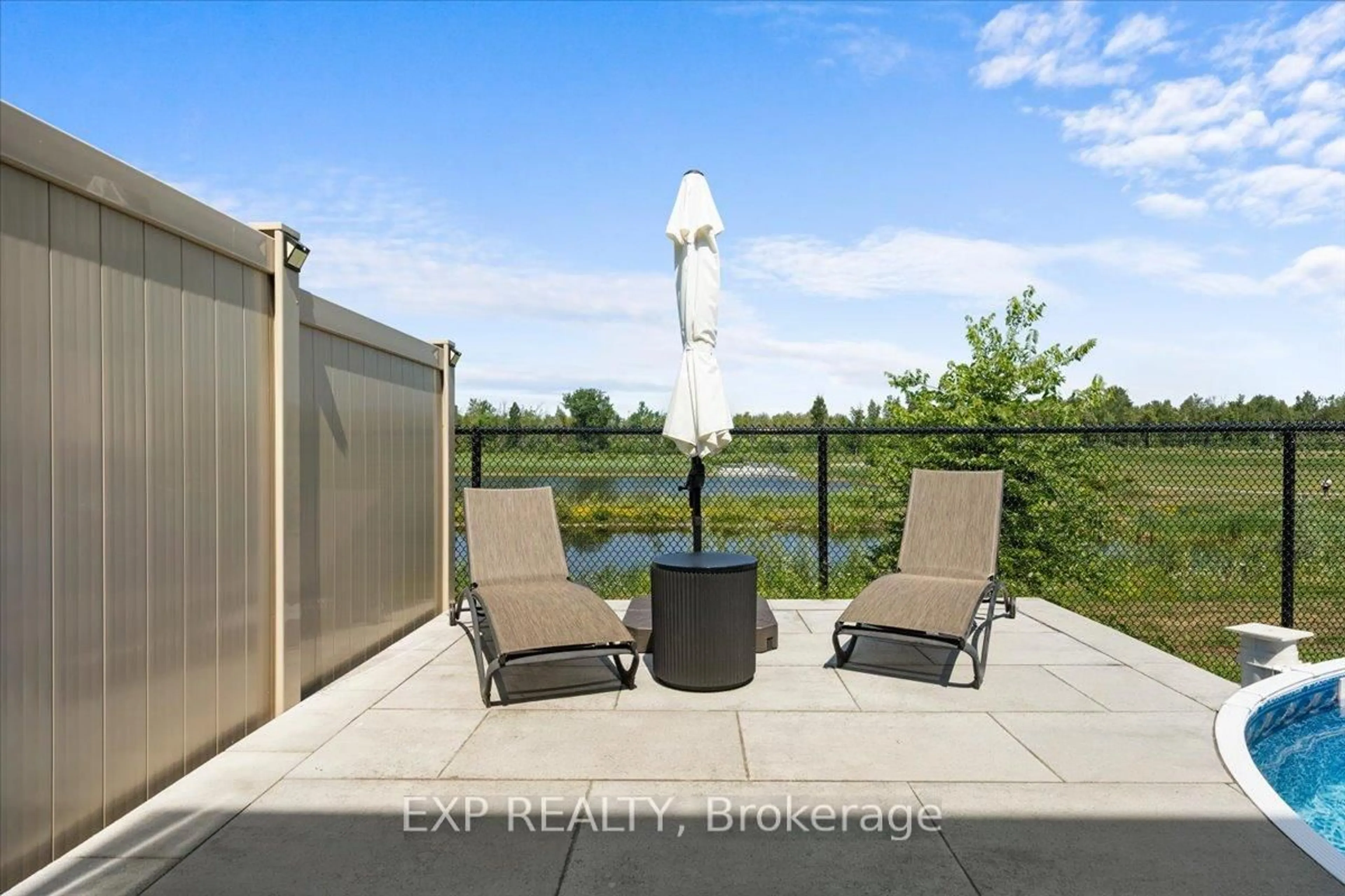 Patio, water/lake/river/ocean view for 126 Unity Pl, Ottawa Ontario K2S 2Y8