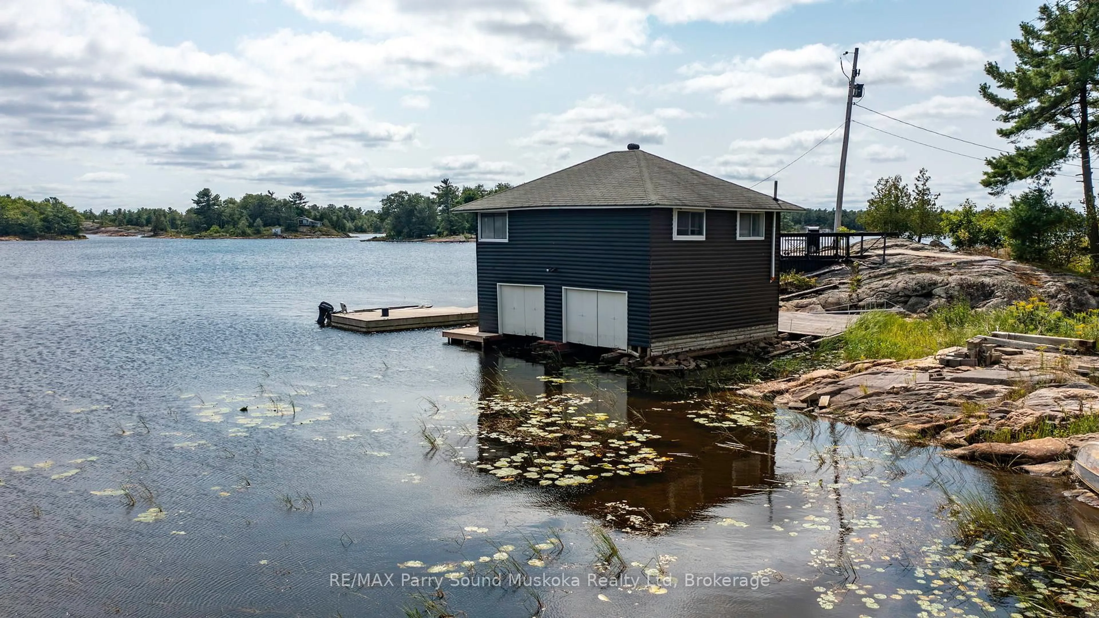 Shed for 1 ISLAND 271C, Carling Ontario P0G 1G0