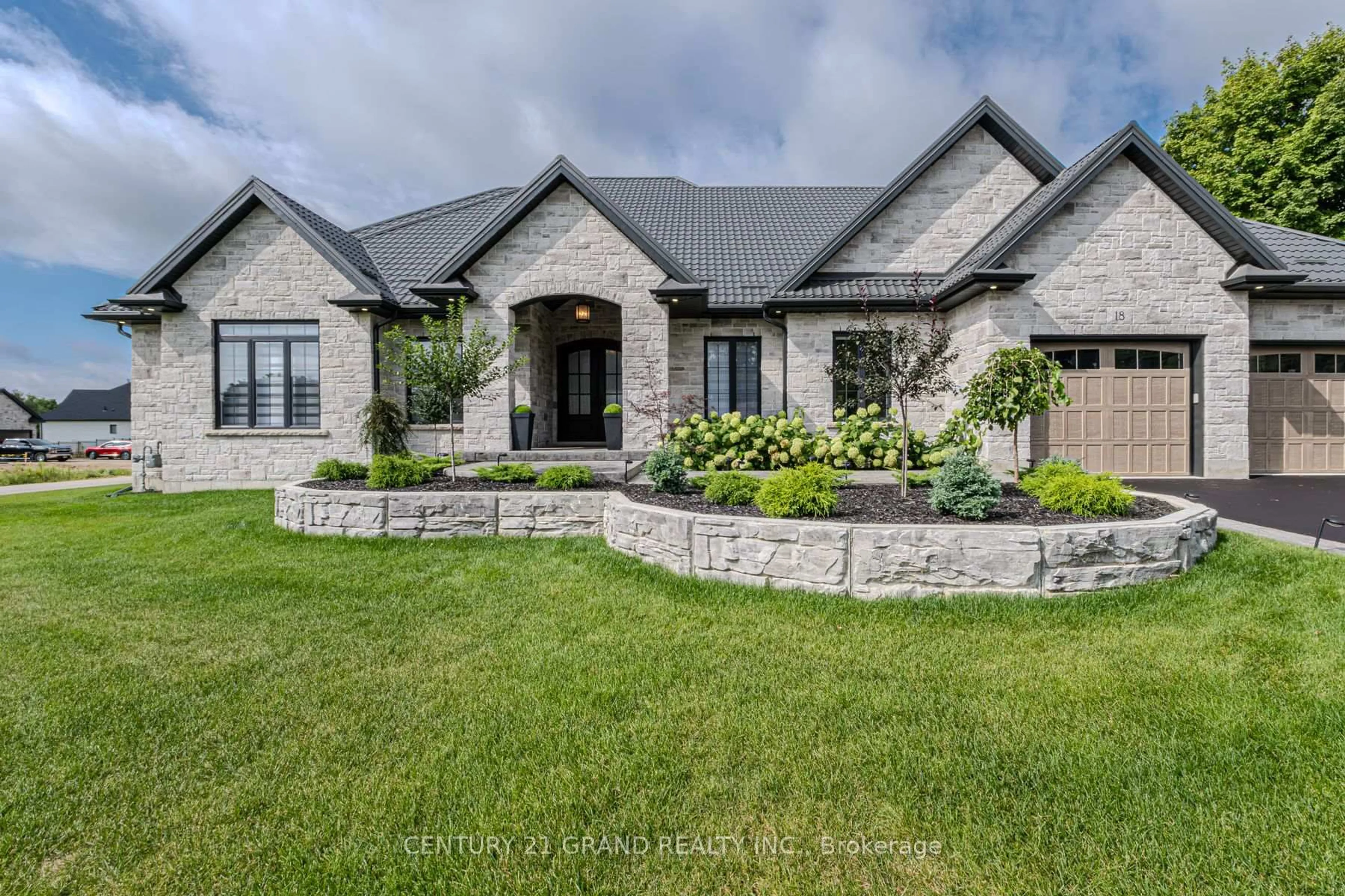 Home with brick exterior material, street for 18 Bannister St, Brant Ontario N0E 1L0